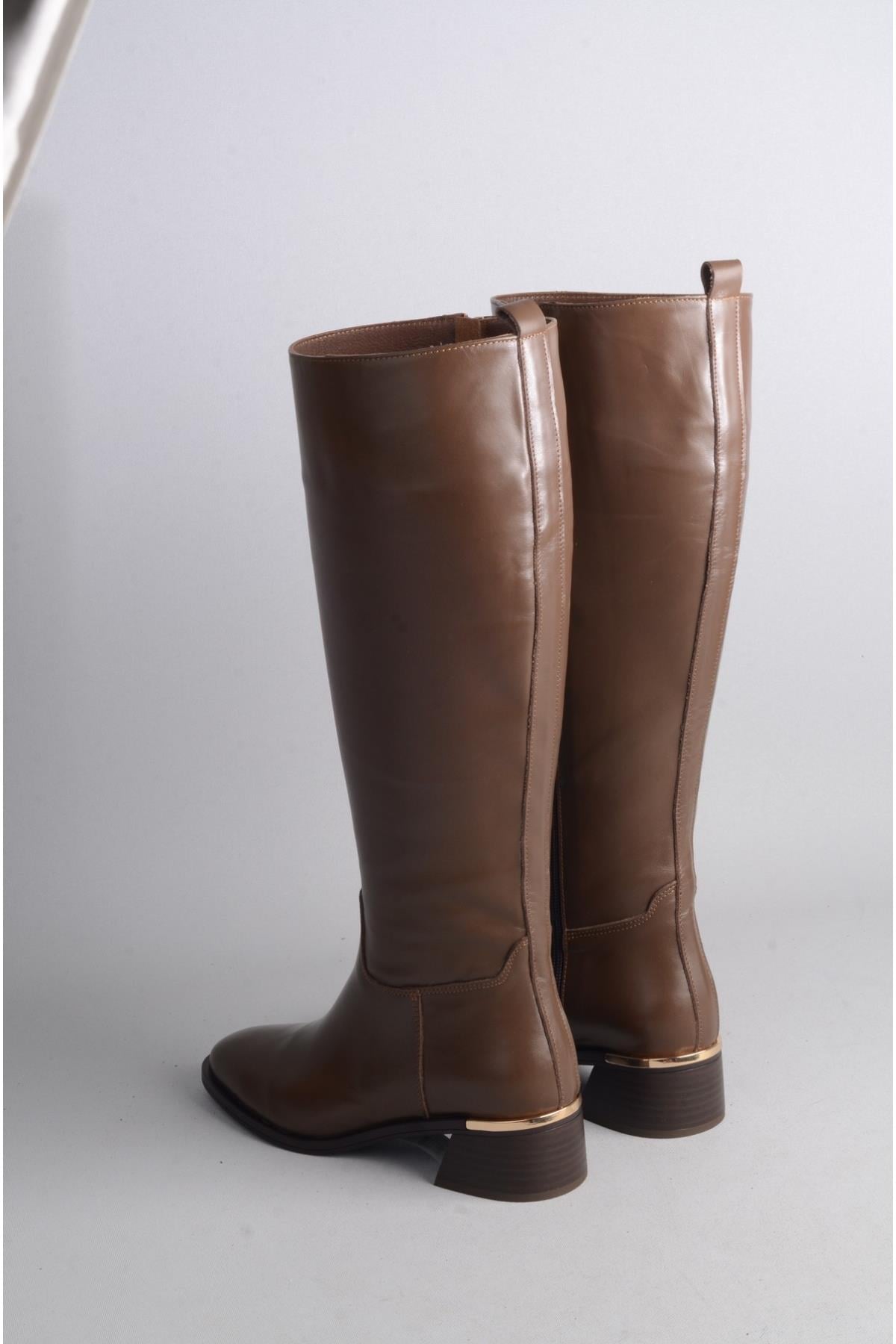 SEÇ 88111 HAKİKİ DERİ KADIN TOPUKLU ÇİZME (Topuk Boyu: 5 cm) KAHVE
