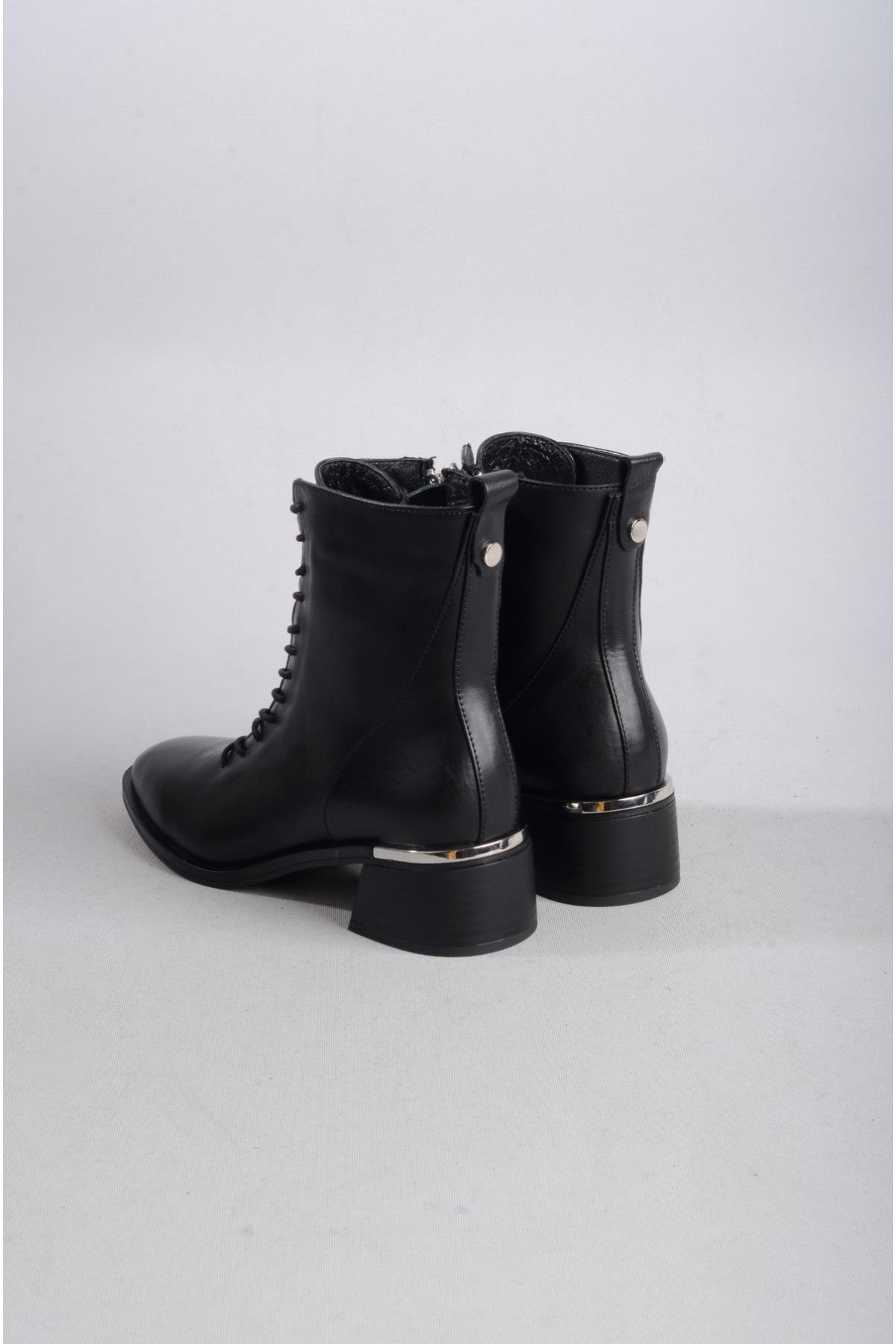 SEÇ 88112 HAKİKİ DERİ TOPUKLU KADIN BOT (4.5cm) SİYAH