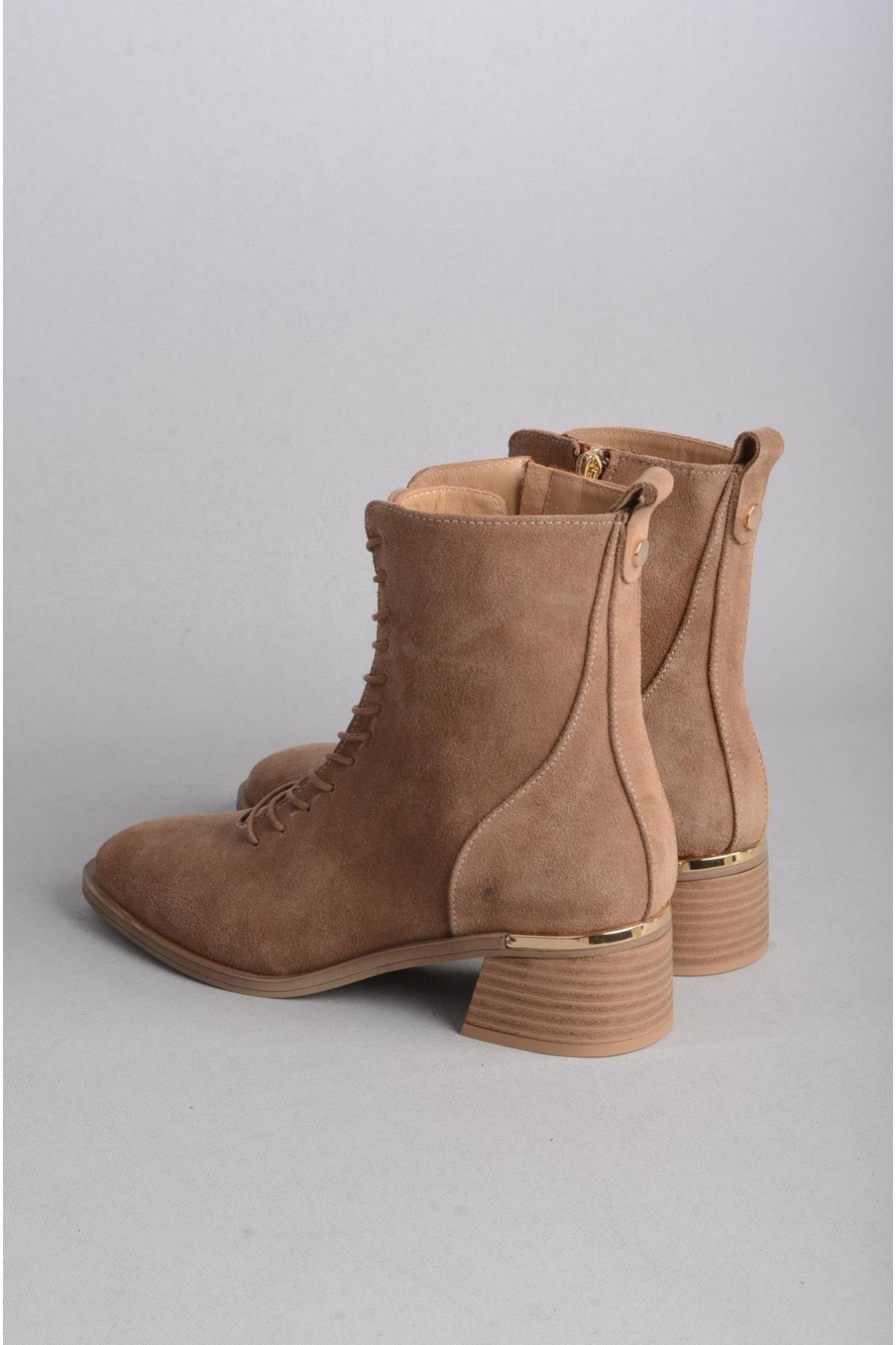 SEÇ 88112 HAKİKİ DERİ TOPUKLU KADIN BOT (4.5cm) TARÇIN SÜET