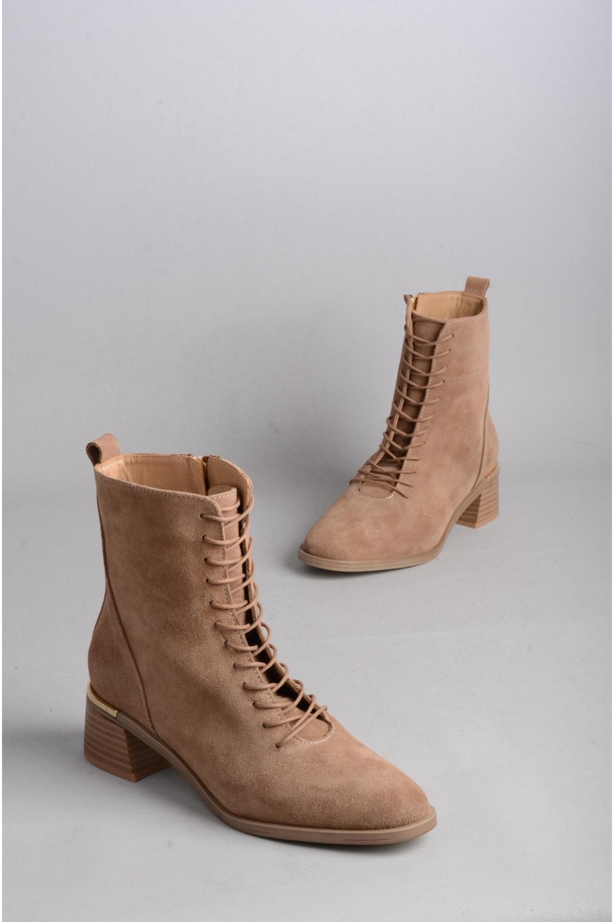 SEÇ 88112 HAKİKİ DERİ TOPUKLU KADIN BOT (4.5cm) TARÇIN SÜET