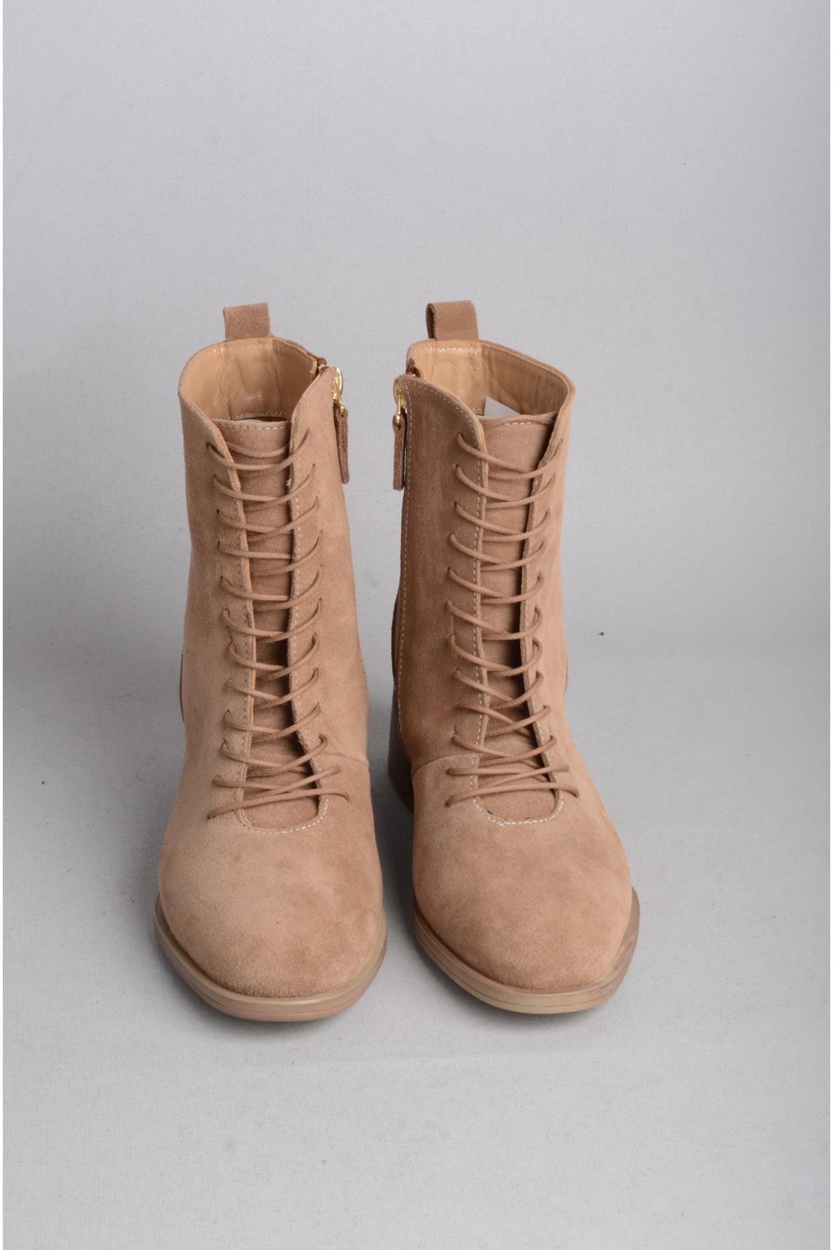 SEÇ 88112 HAKİKİ DERİ TOPUKLU KADIN BOT (4.5cm) TARÇIN SÜET
