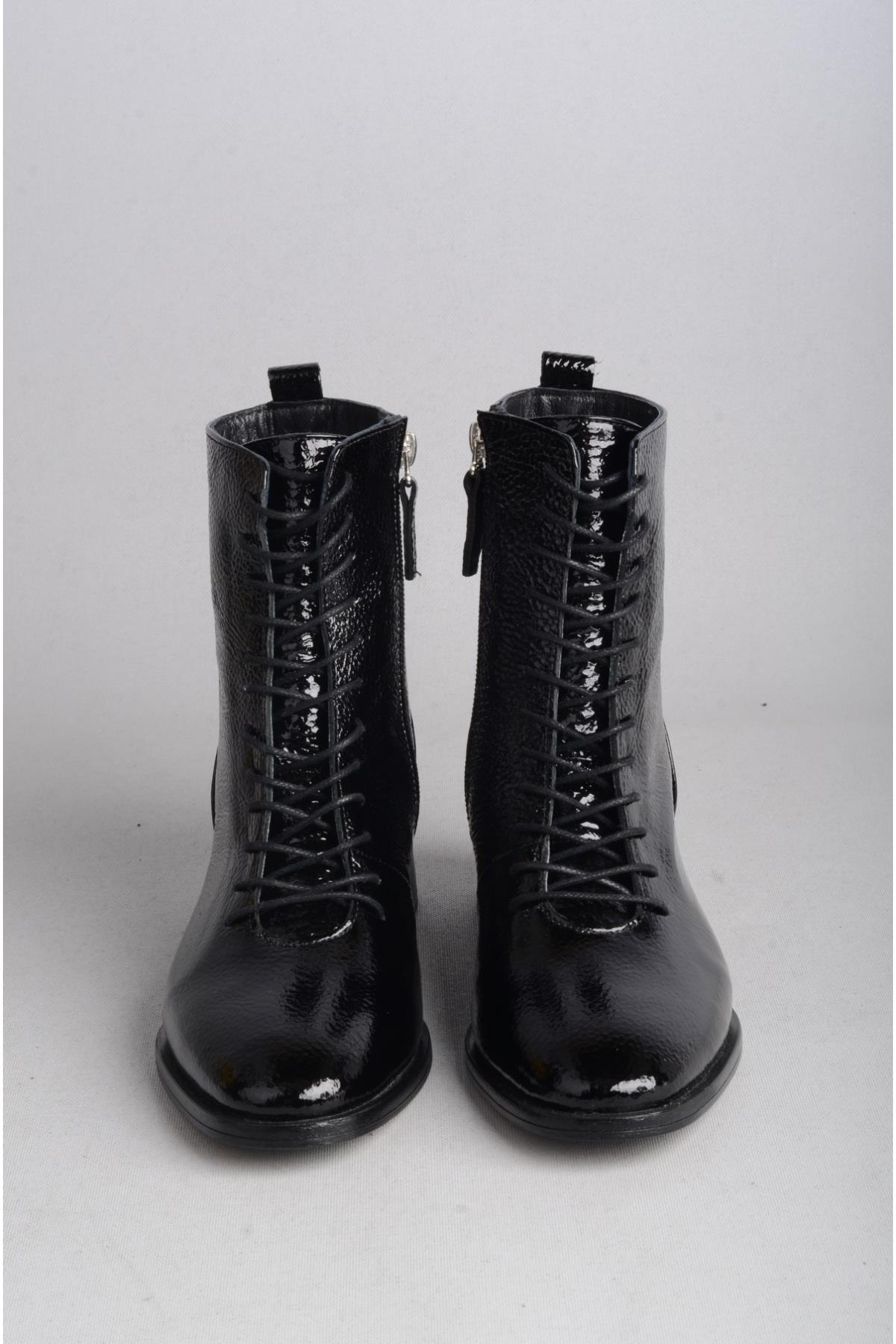 SEÇ 88112 HAKİKİ DERİ TOPUKLU KADIN BOT (4.5cm) SİYAH RUGAN