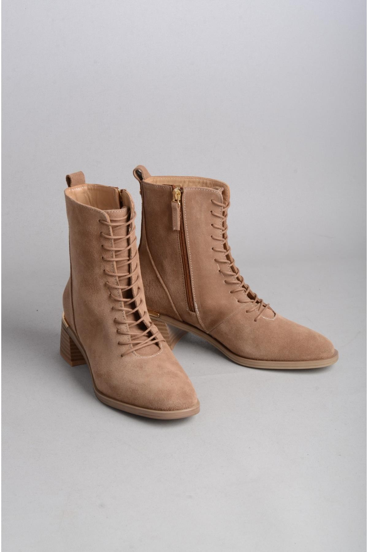 SEÇ 88112 HAKİKİ DERİ TOPUKLU KADIN BOT (4.5cm) TARÇIN SÜET