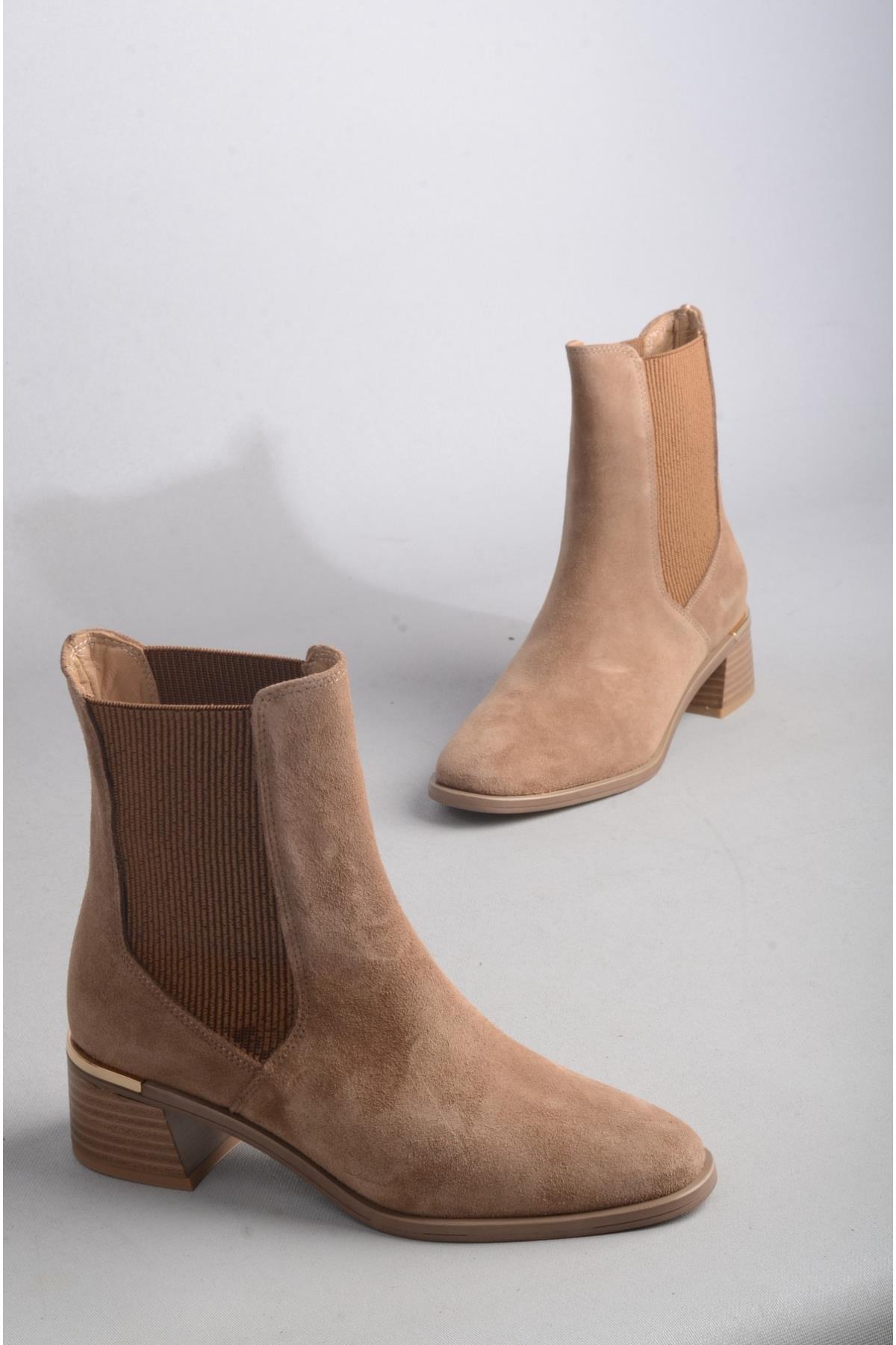 SEÇ 88113 HAKİKİ DERİ TOPUKLU KADIN BOT (4.5 cm) TARÇIN SÜET