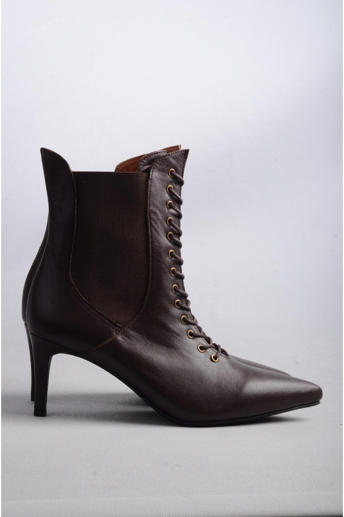SEÇ 9911 HAKİKİ DERİ TOPUKLU KADIN BOT (7 cm) KAHVE