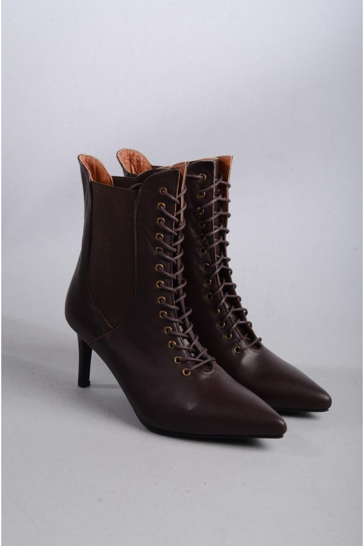 SEÇ 9911 HAKİKİ DERİ TOPUKLU KADIN BOT (7 cm) KAHVE