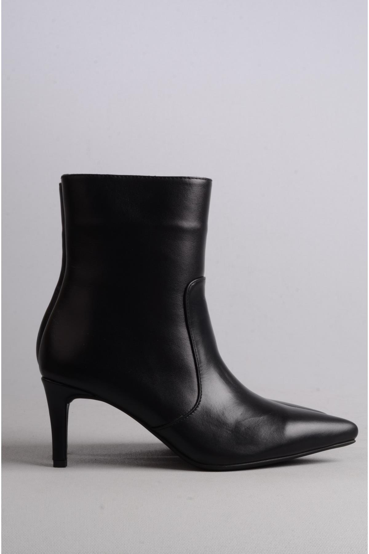 SEÇ 9912 HAKİKİ DERİ TOPUKLU KADIN BOT - 7 cm SİYAH