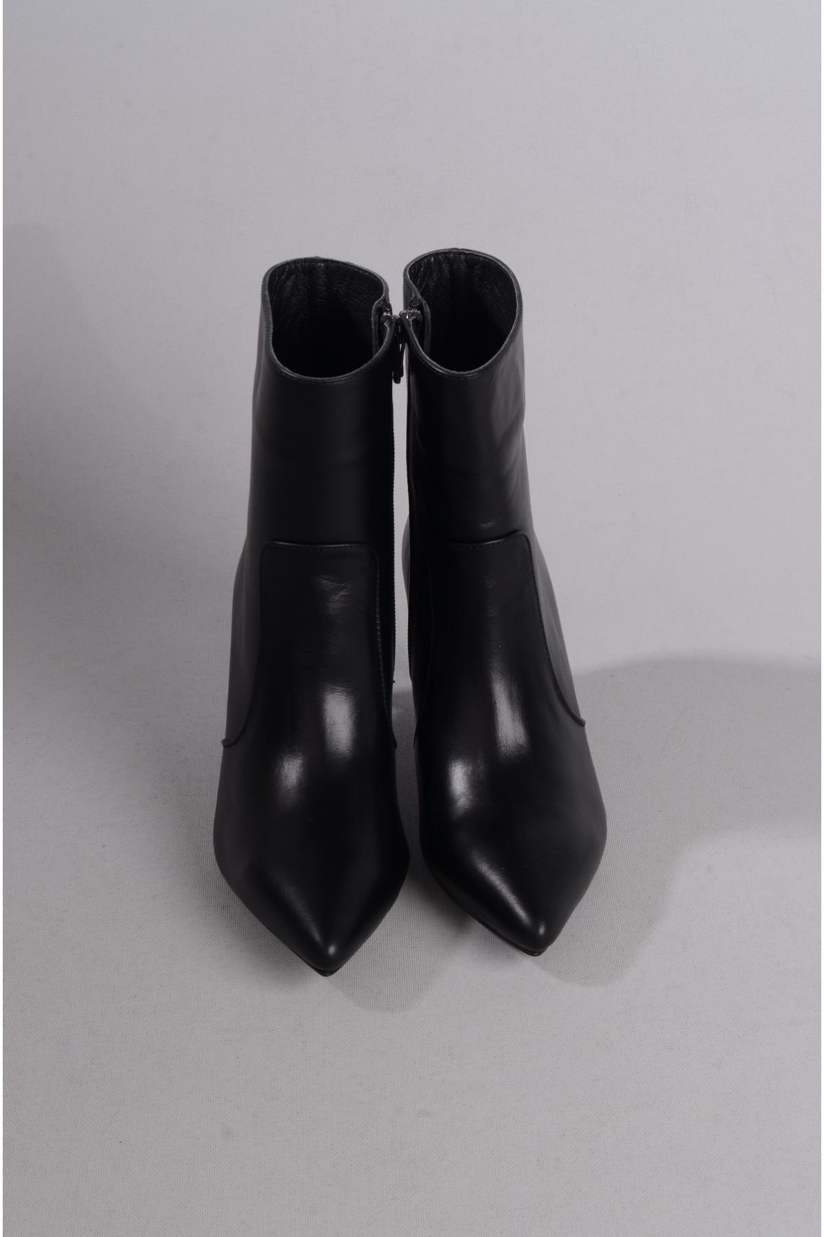 SEÇ 9912 HAKİKİ DERİ TOPUKLU KADIN BOT - 7 cm SİYAH