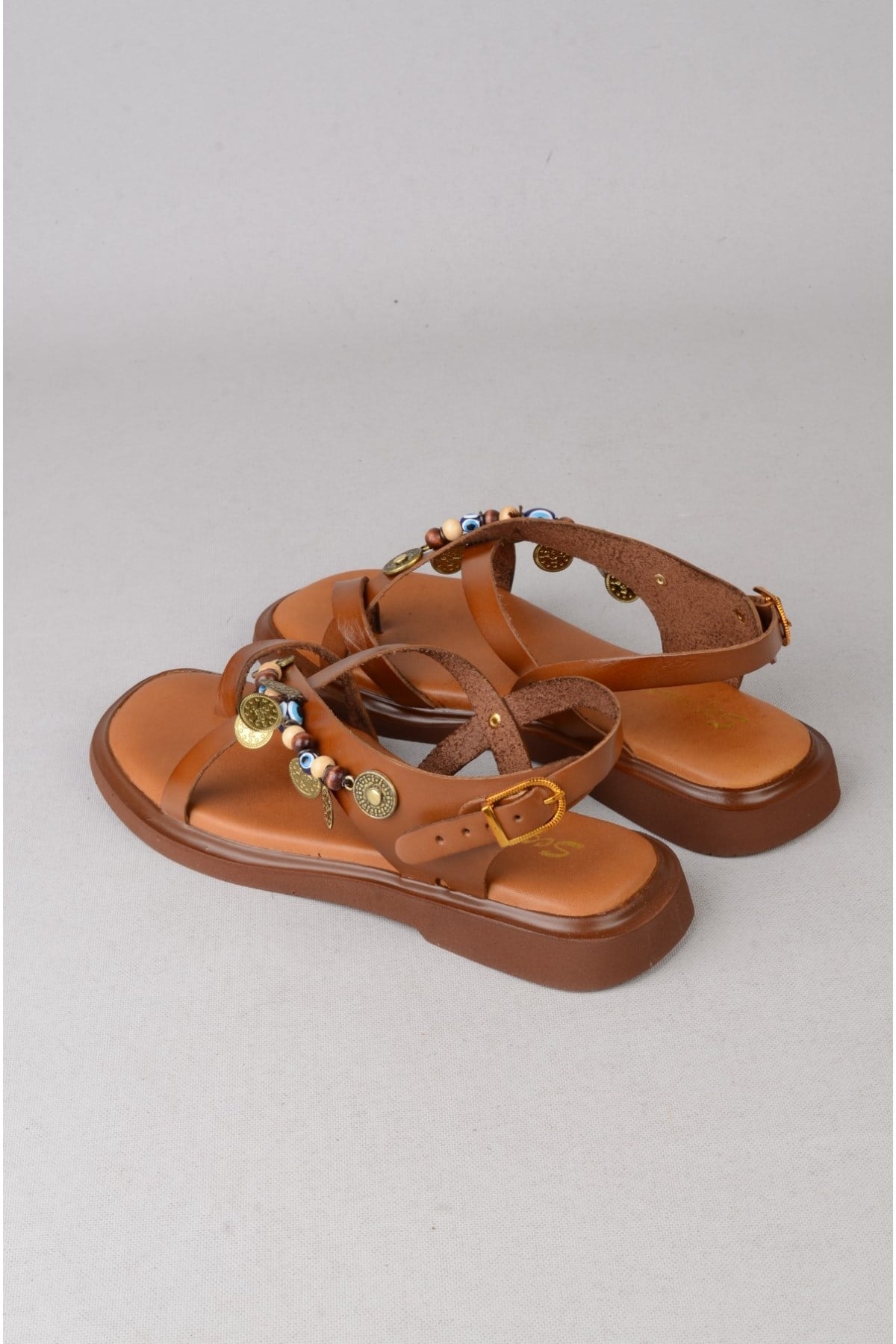 SEÇ C305 HAKİKİ DERİ PARMAK ARASI KADIN SANDALET (Taban:2 cm) TABA