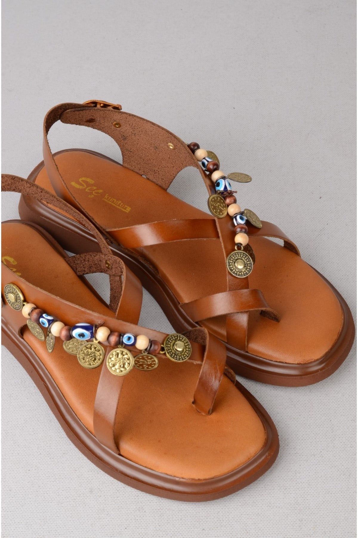 SEÇ C305 HAKİKİ DERİ PARMAK ARASI KADIN SANDALET (Taban:2 cm) TABA