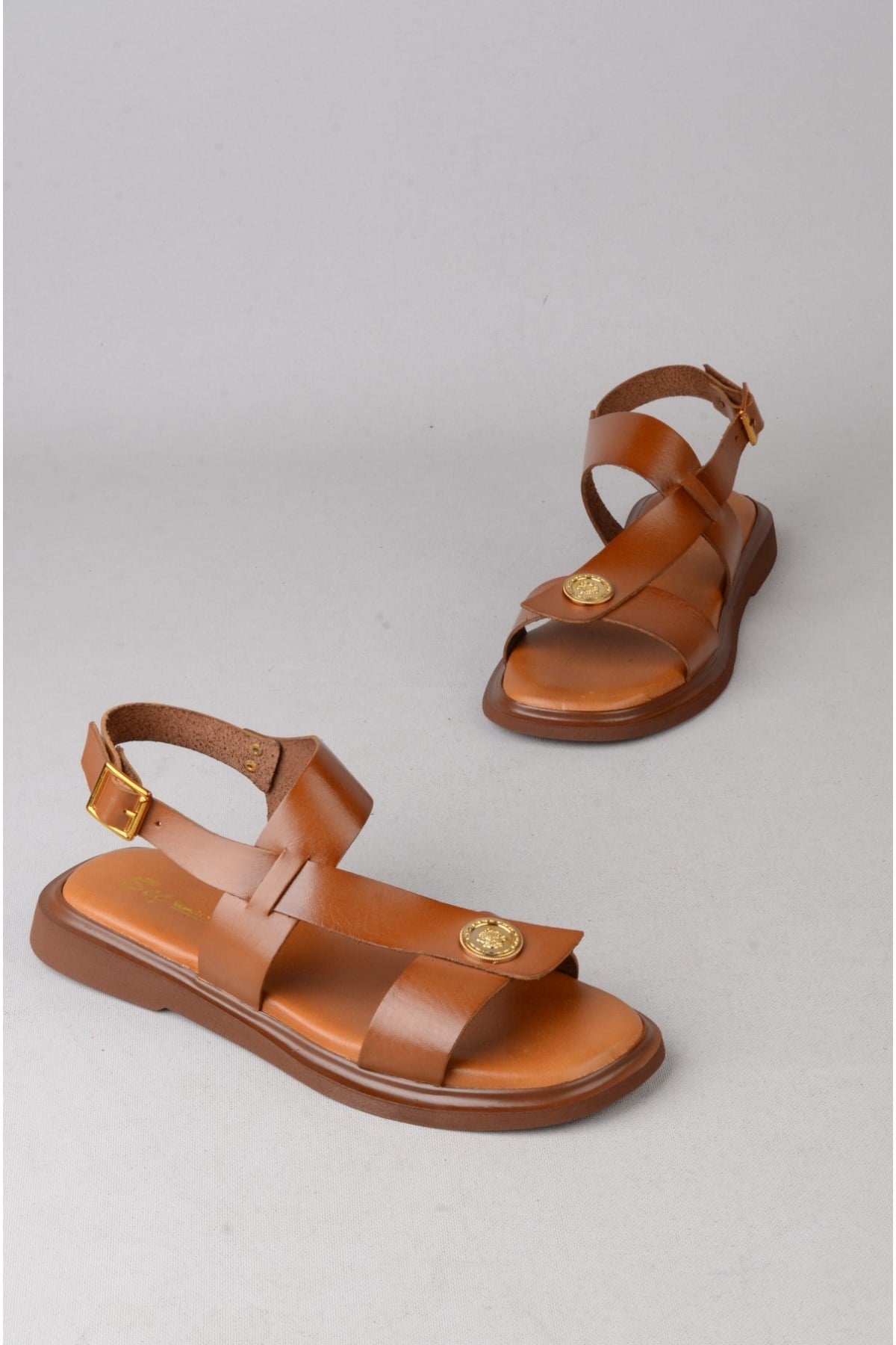 SEÇ C319 HAKİKİ DERİ KADIN SANDALET (Taban: 2 cm) TABA
