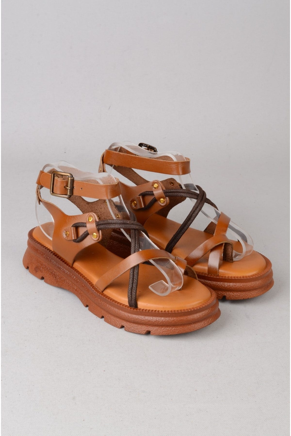 SEÇ C410 HAKİKİ DERİ PARMAK ARASI KADIN SANDALET (Taban:3,5 cm) TABA