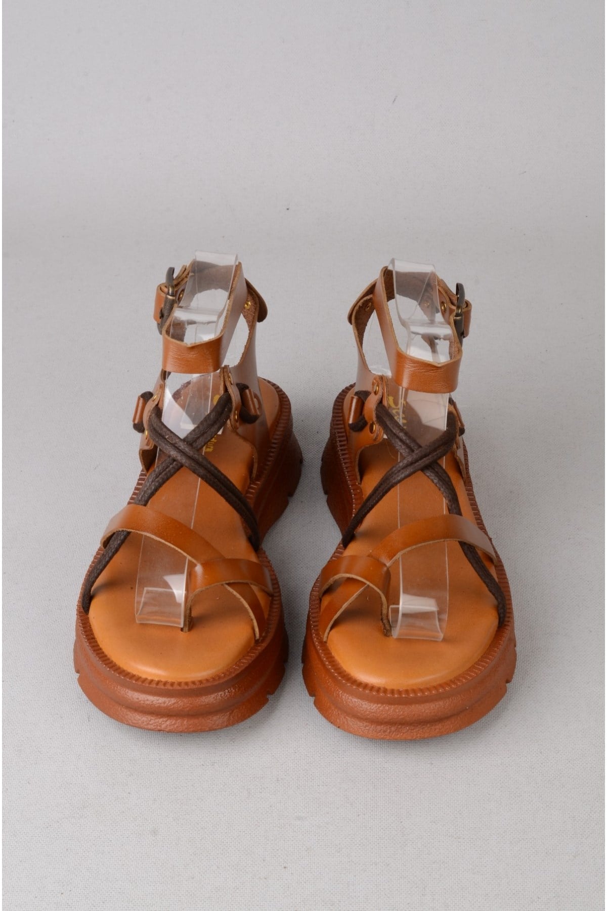 SEÇ C410 HAKİKİ DERİ PARMAK ARASI KADIN SANDALET (Taban:3,5 cm) TABA