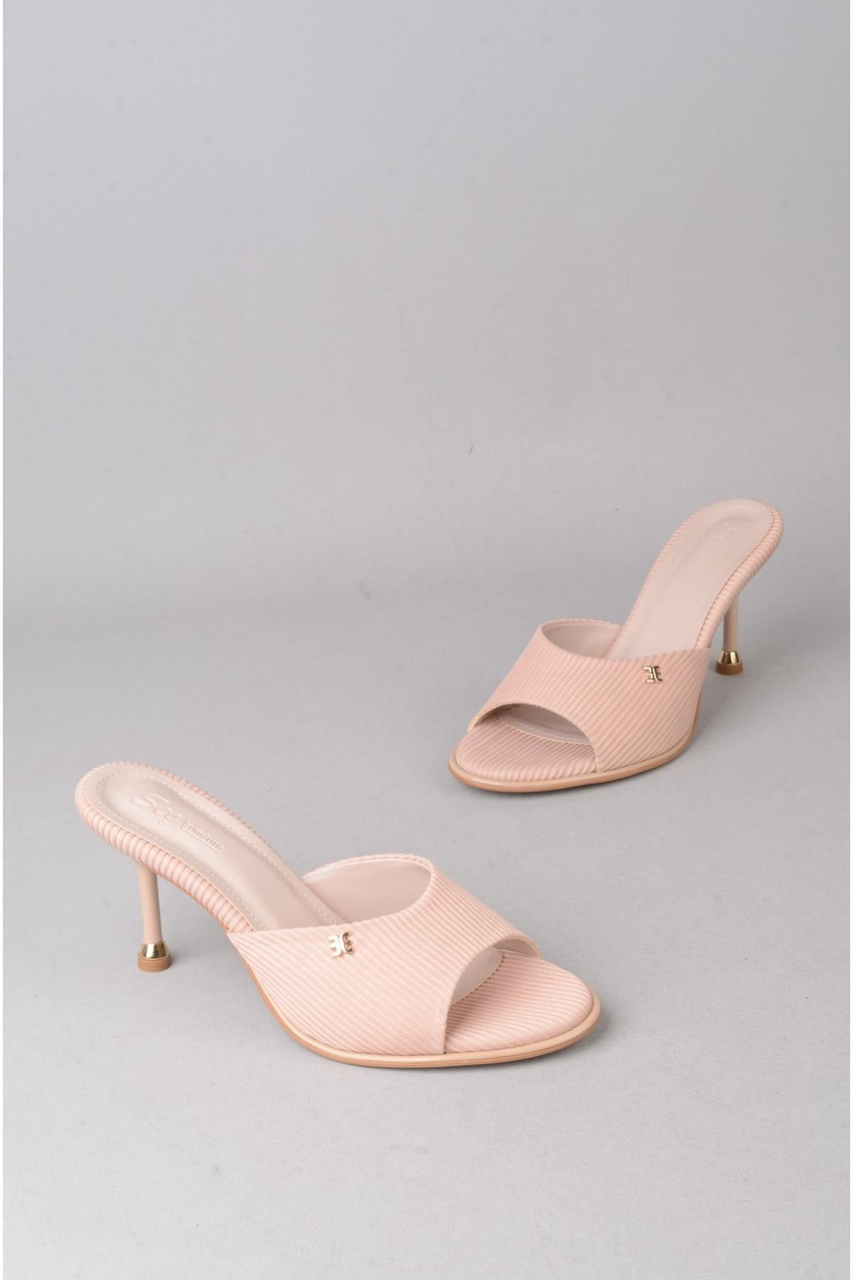 SEÇ S57 TOPUKLU KADIN TERLİK (Topuk Boyu:9cm) BEJ