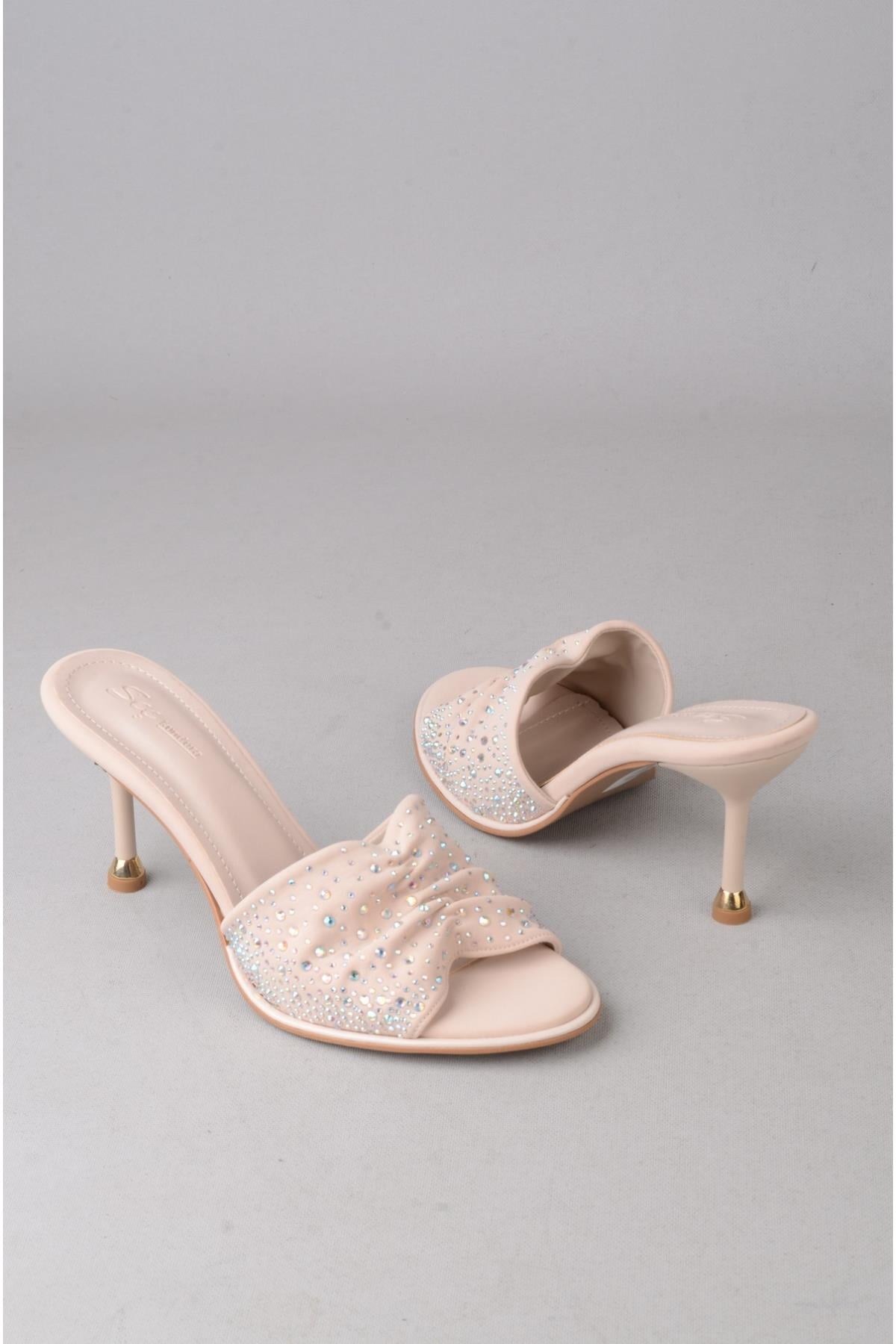 SEÇ S65 TAŞLI TOPUKLU KADIN TERLİK (Topuk Boyu: 9cm) BEJ