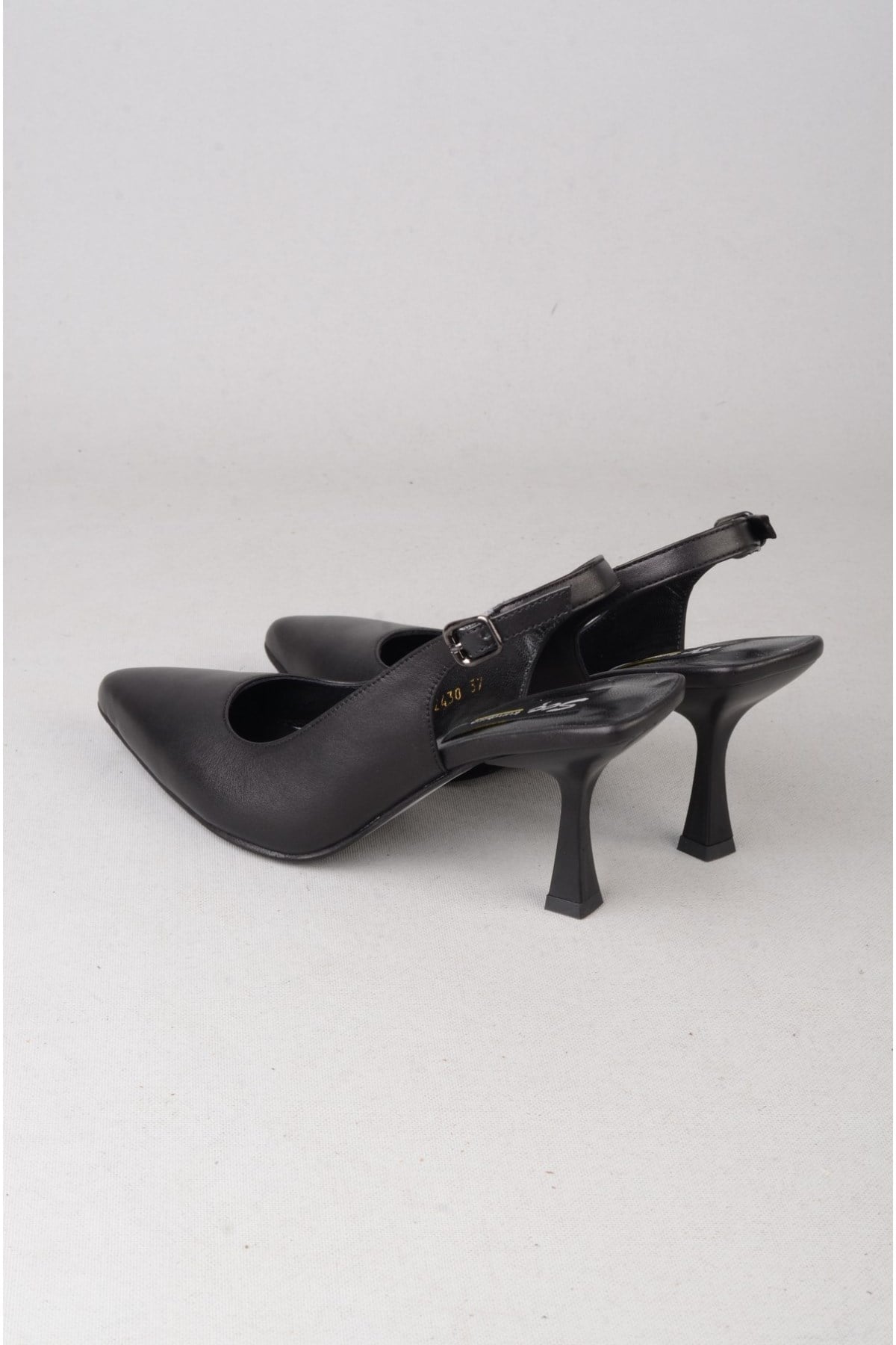 SEÇ V2430 HAKİKİ DERİ TOPUKLU AYAKKABI (Topuk Boyu:8 cm) SİYAH