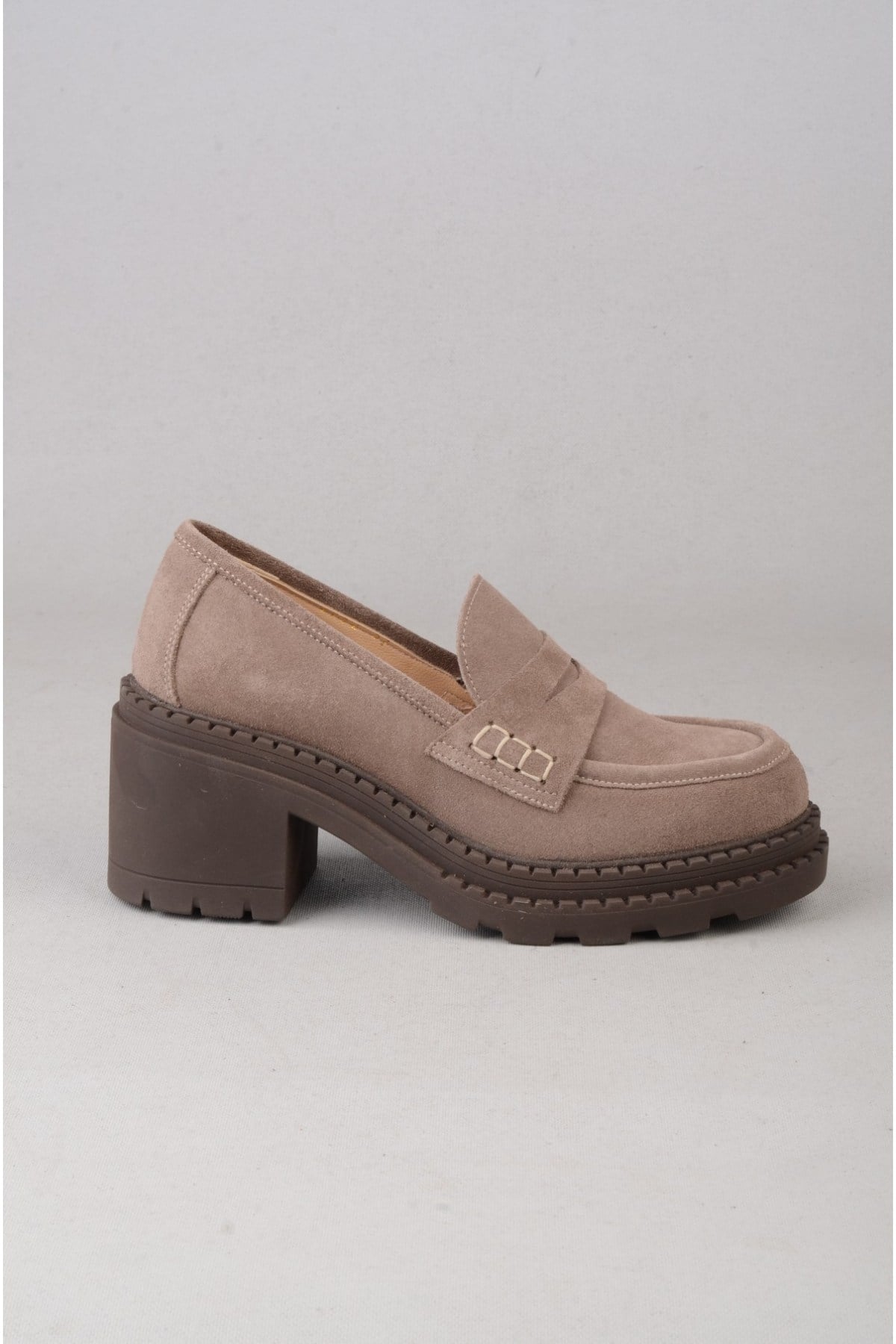 SEÇ V2752 HAKİKİ DERİ KADIN TOPUKLU LOAFER (Topuk Boyu:7 cm) VİZON SÜET