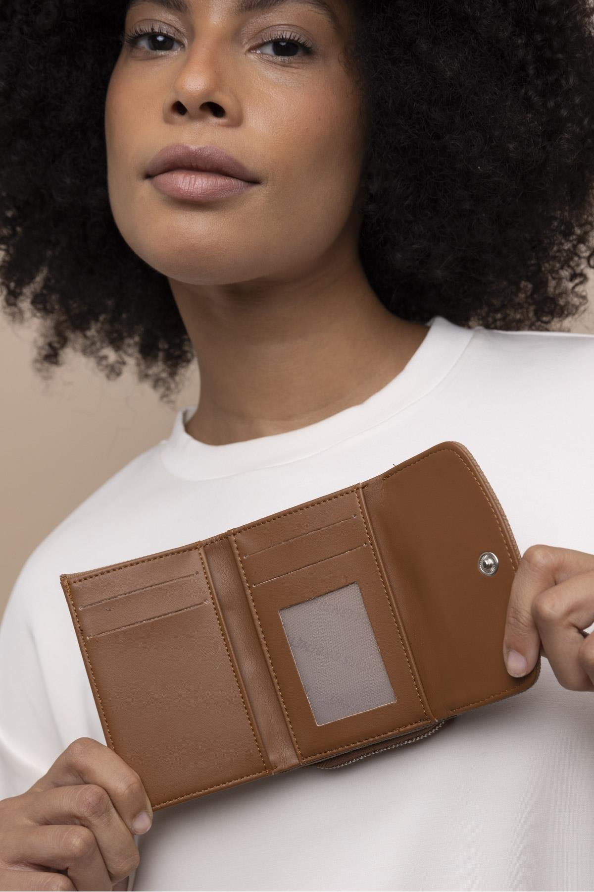 United Colors of Benetton BNT1428 Cüzdan CAMEL