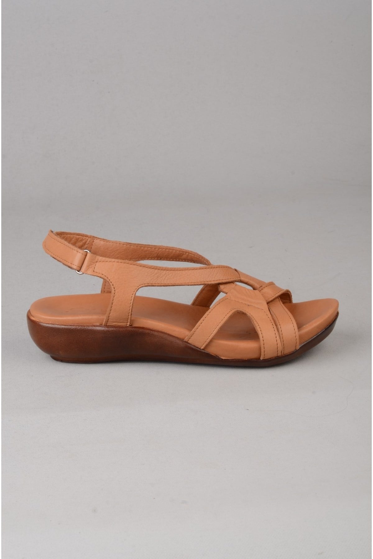 Zyn 9037 Hakiki Deri Kadin Anatomik Sandalet Taba