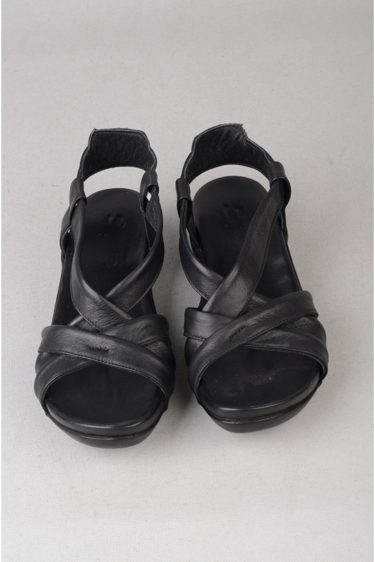 Zyn 9038 Hakiki Deri Kadin Anatomik Sandalet Siyah