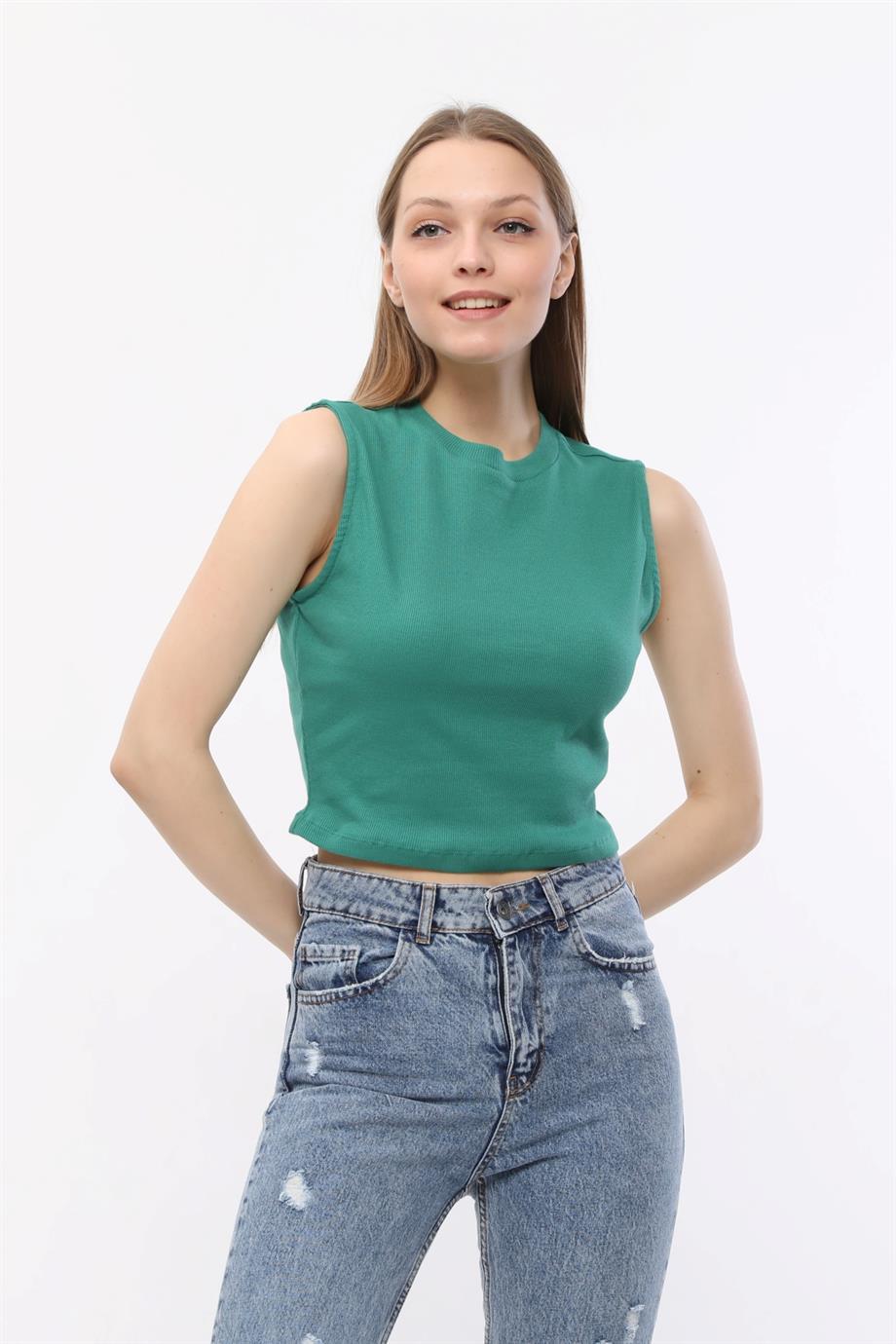 Yeşil Kolsuz Crop