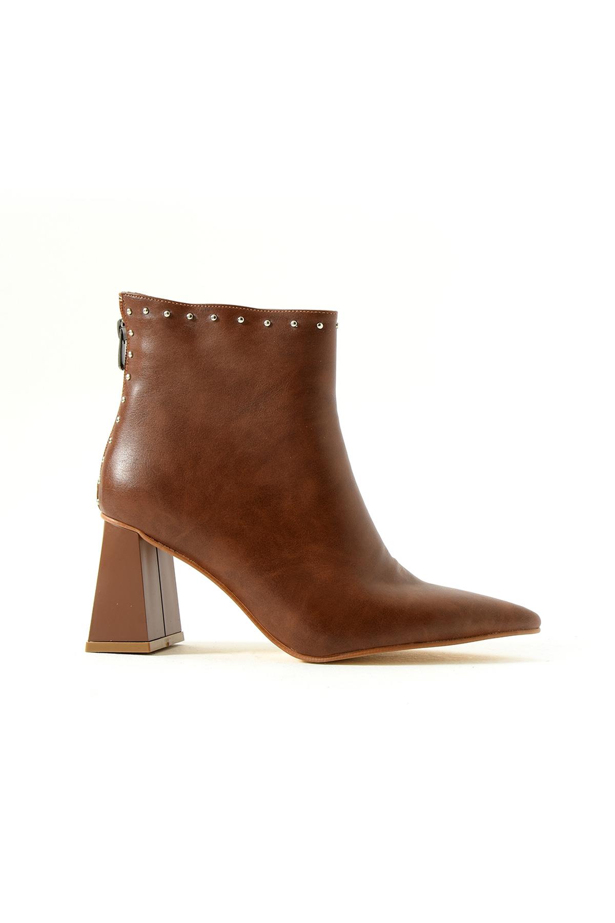 Sonel Taba Trok Detay Arkadan Fermuarlı Kadın Topuklu Bot