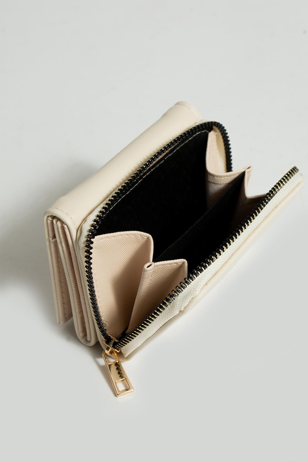 Sue Krem Kartlık Bölmeli Fermuarlı Cüzdan