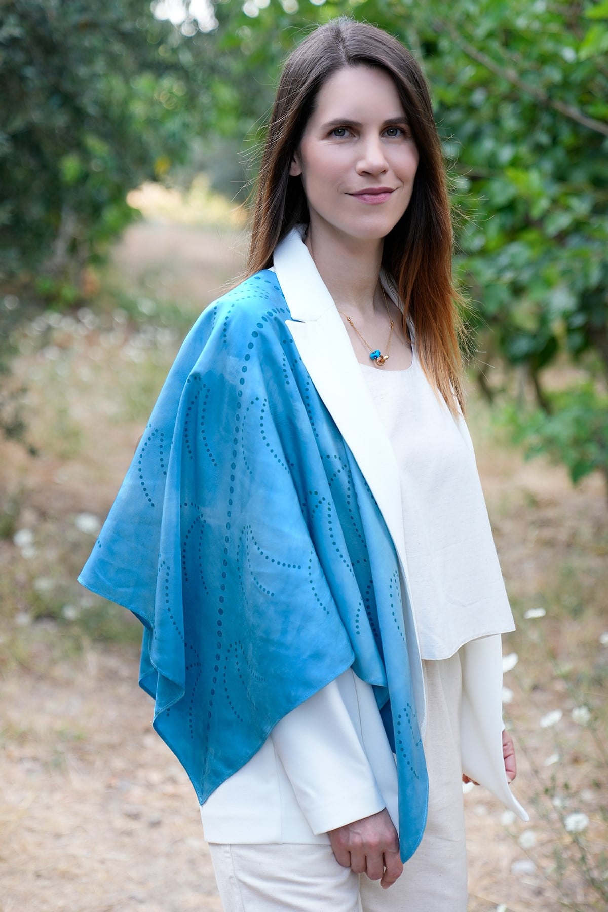%100 İpek Batik Eşarp Mavi Desenli