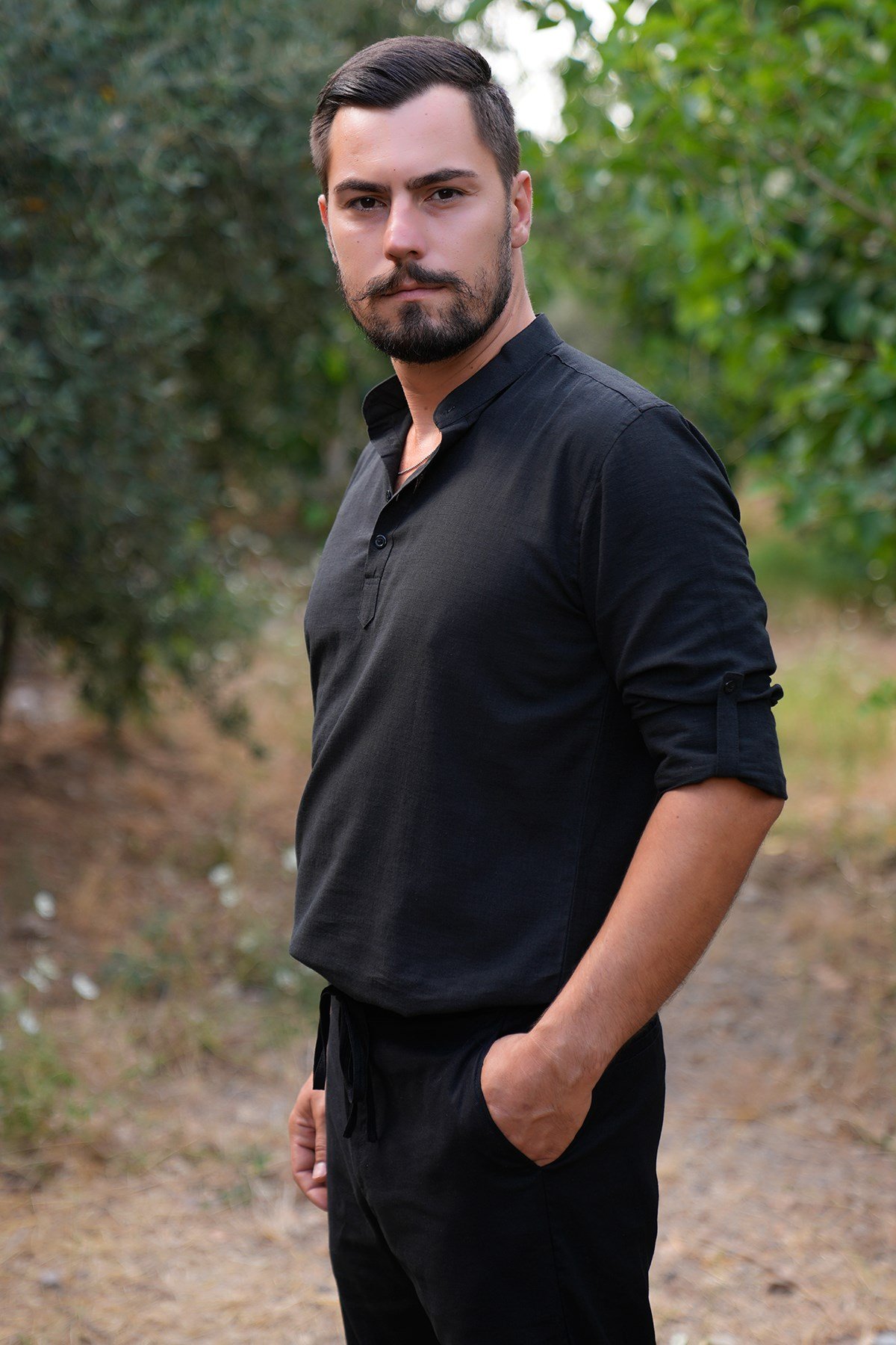Pamuk Keten Hakim Yaka Gömlek - Siyah