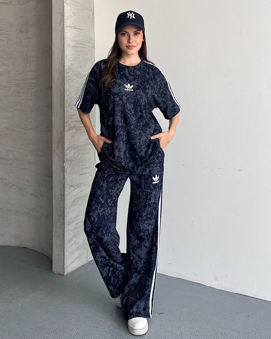 Ad Lacivert Batik Desenli Eşofman Takımı