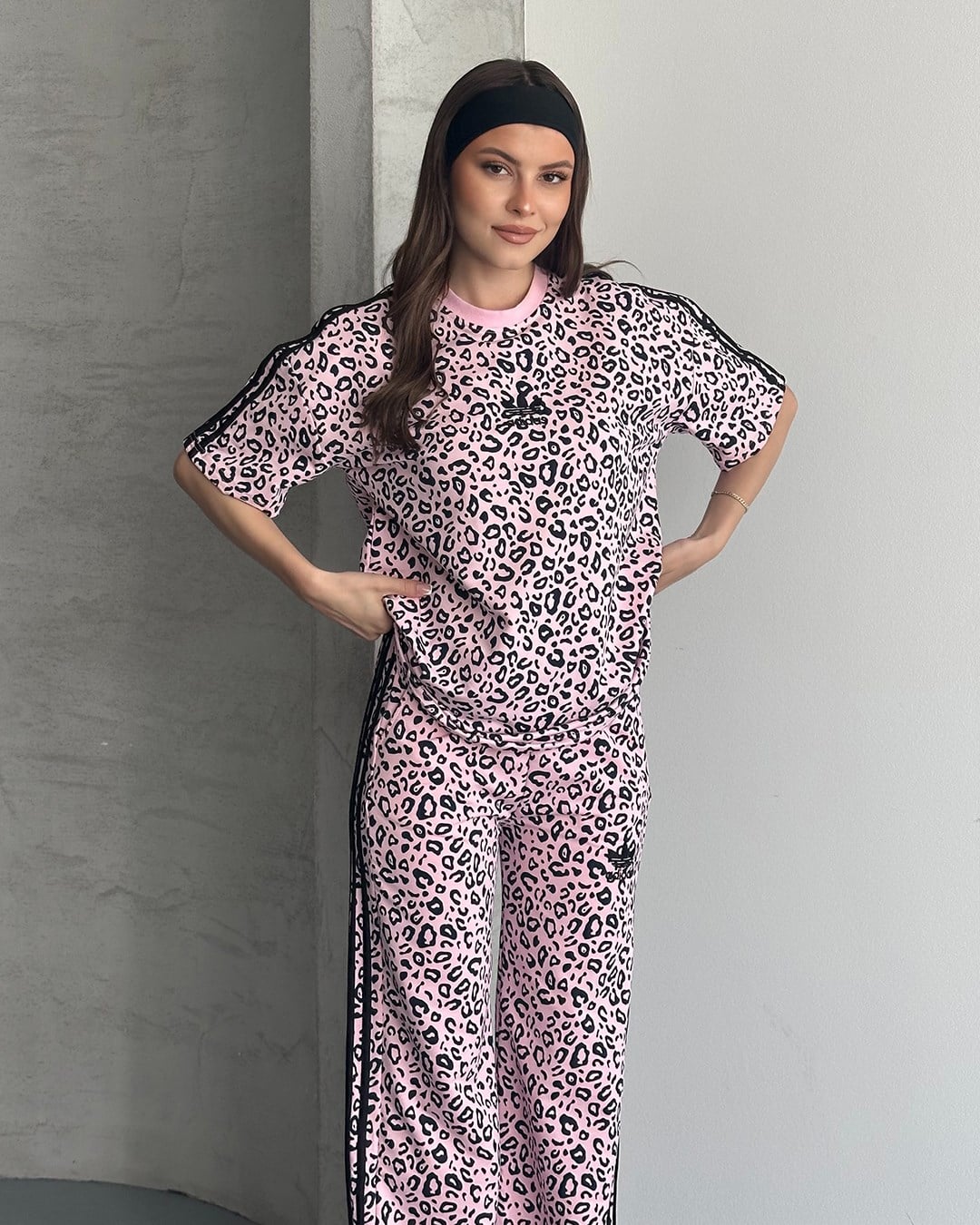 Ad Pembe Leoparlı Eşofman Takımı