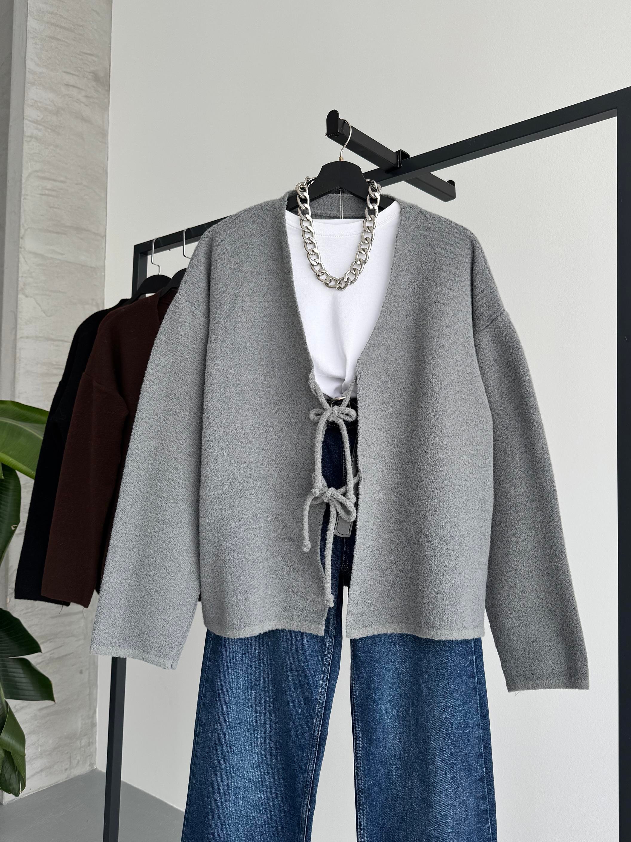 Bağlamalı Gri Hırka