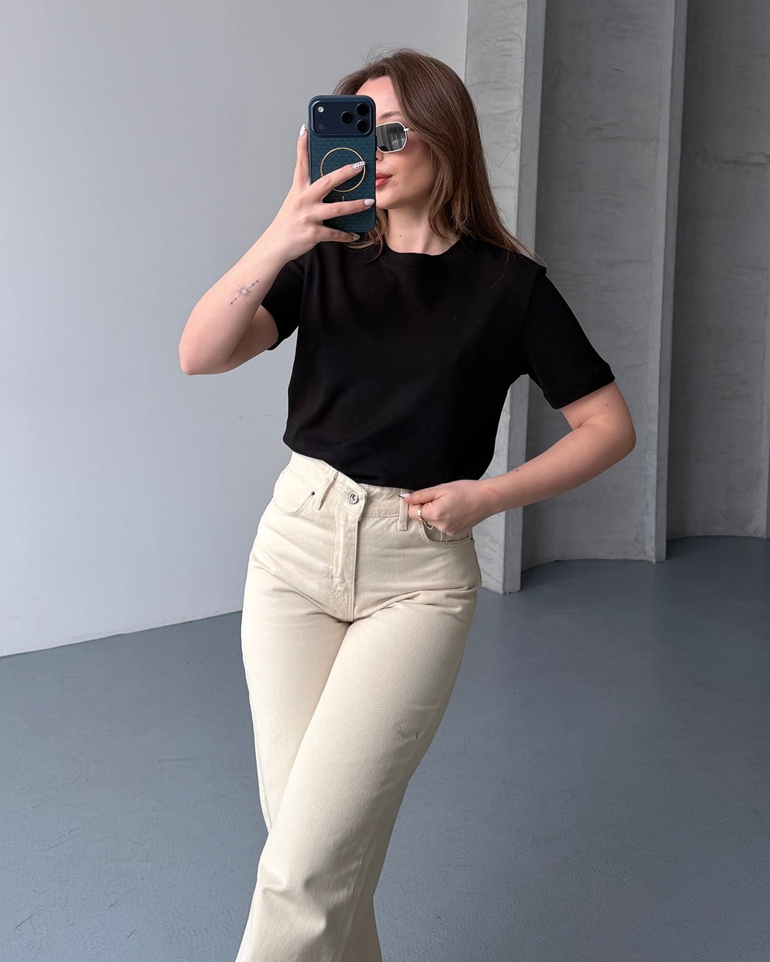 Bisiklet Yaka Unisex Siyah Tişört