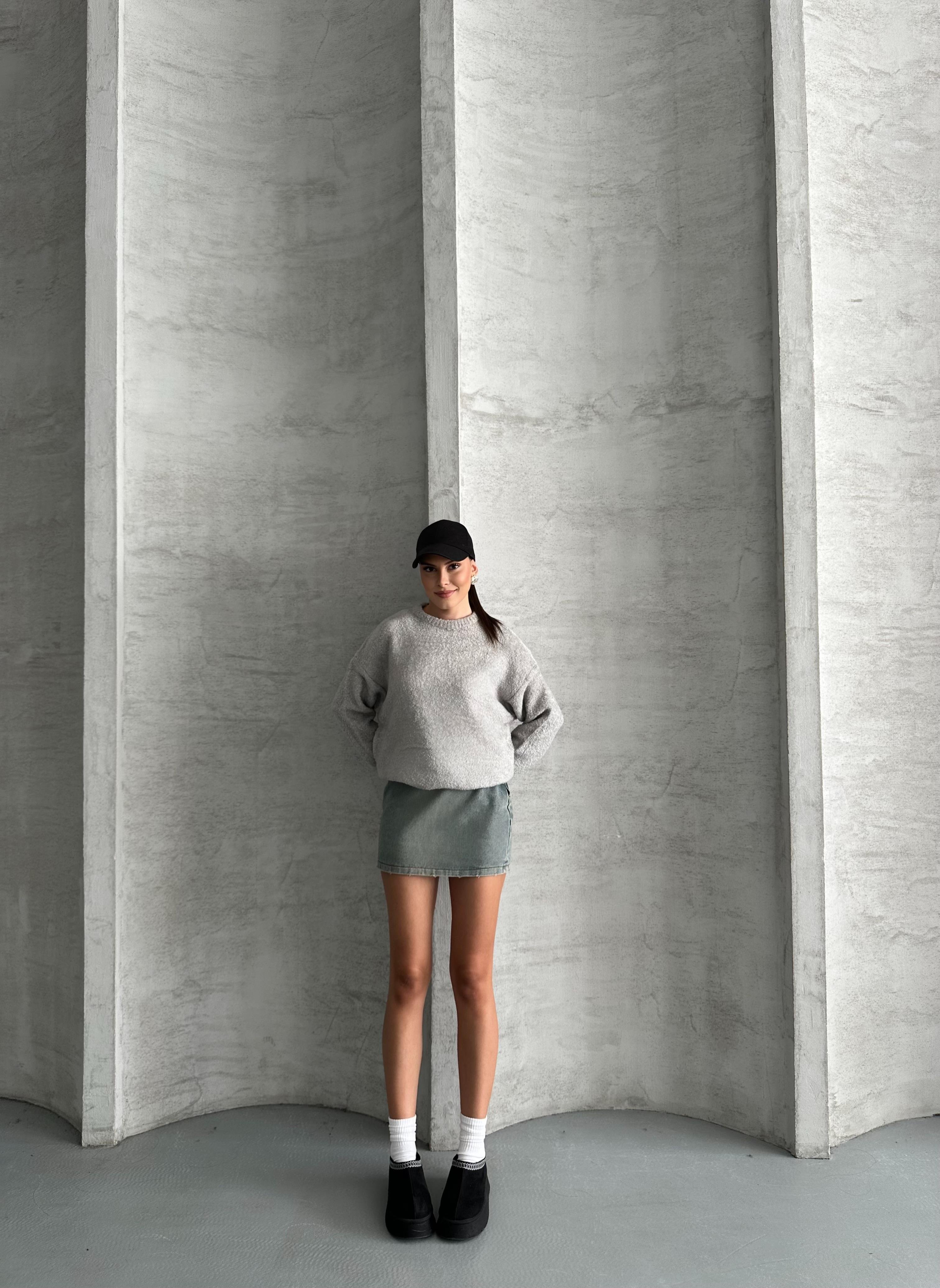 Bisiklet Yaka Yumuşak Gri Oversize Kazak