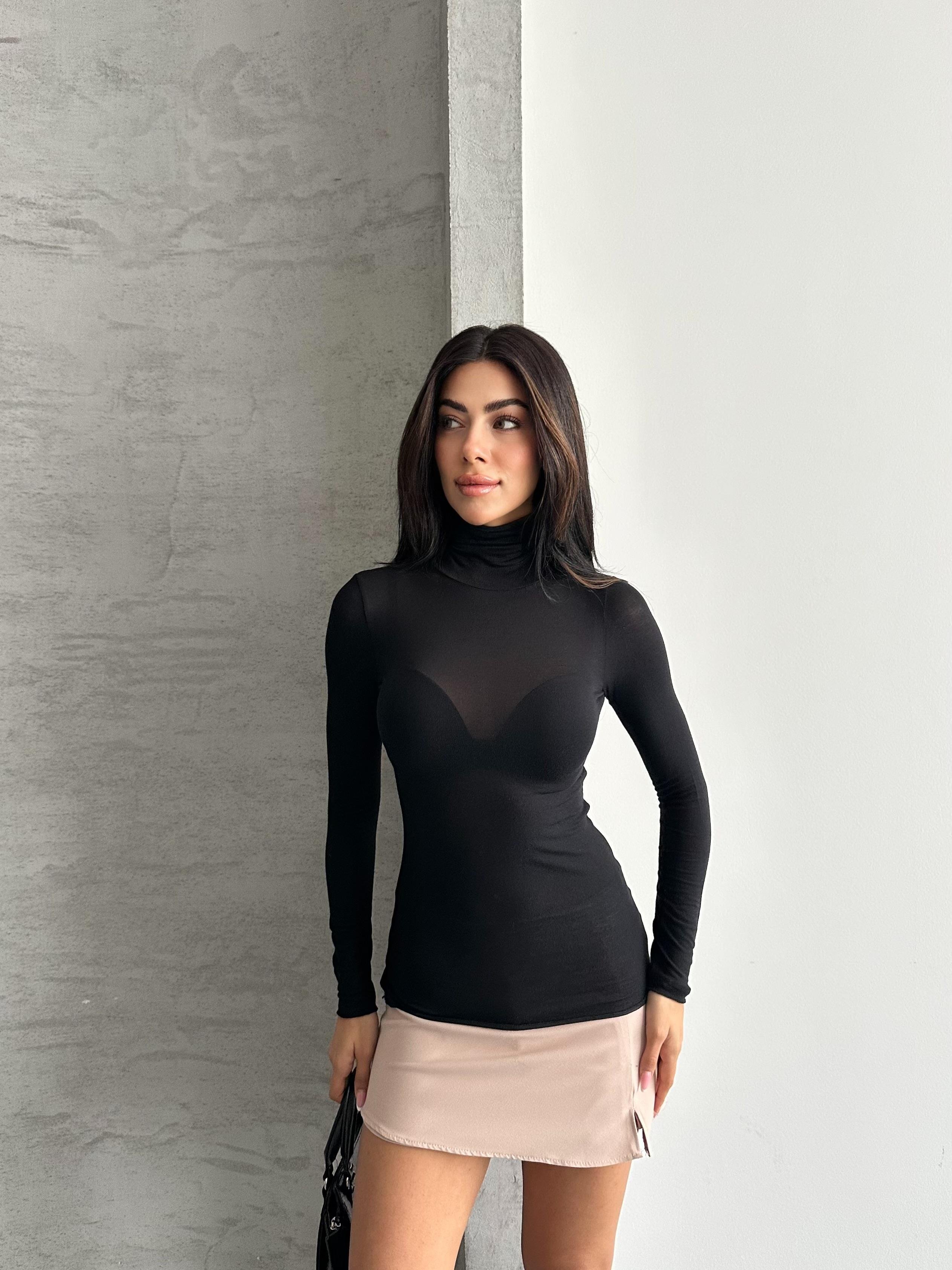 Boğazlı Siyah Transparan Bluz
