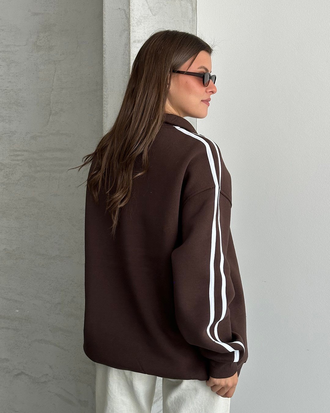 California Baskılı Şeritli Kahverengi Sweatshirt