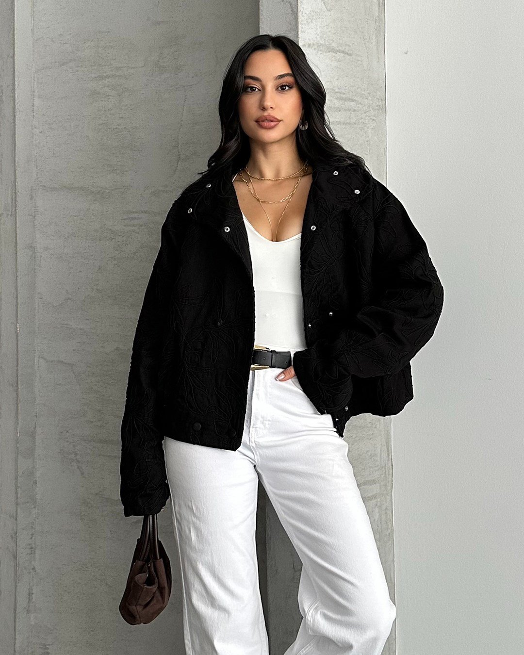 Çiçek Nakışlı Oversize Siyah Ceket