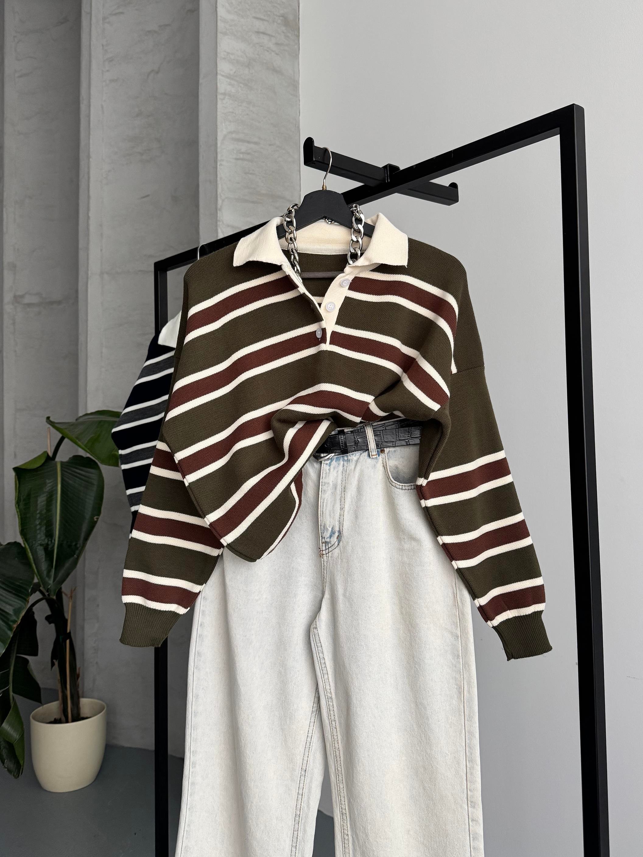 Çizgili Polo Yaka Oversize Haki Triko Kazak