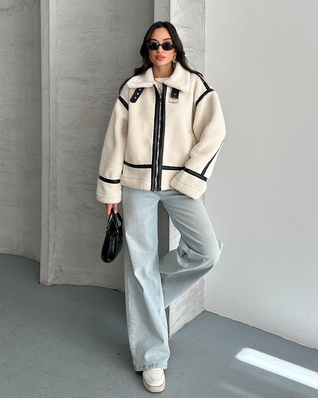 Dolly Deri Biyeli Oversize Peluş Mont