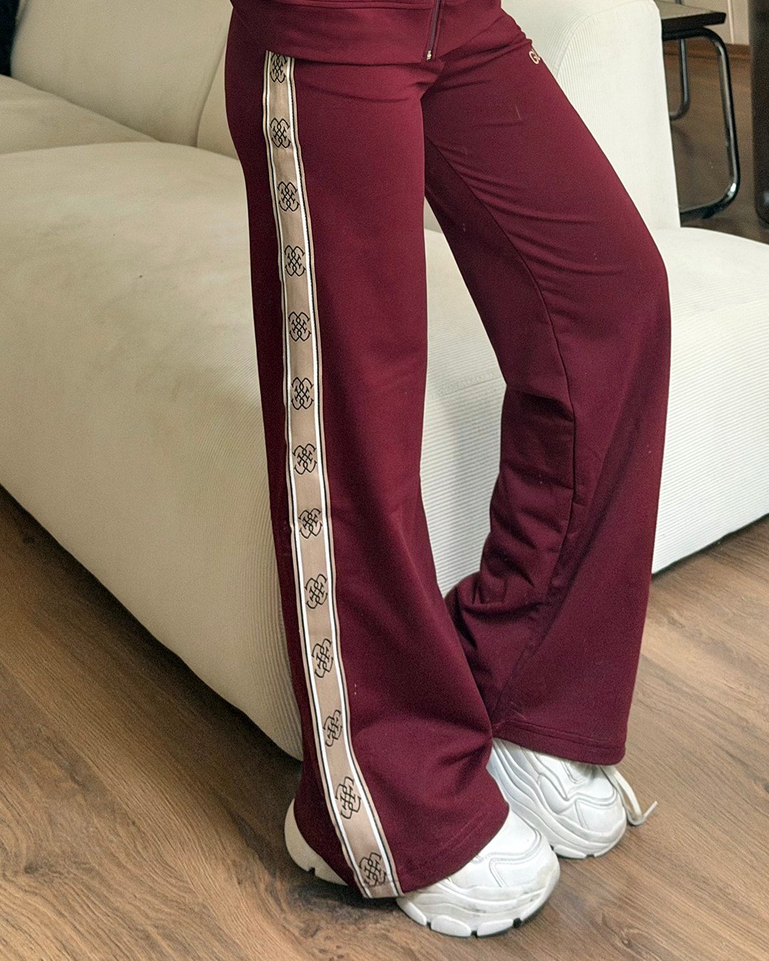 Fermuarlı Şerit Detaylı Bordo Eşofman Takımı