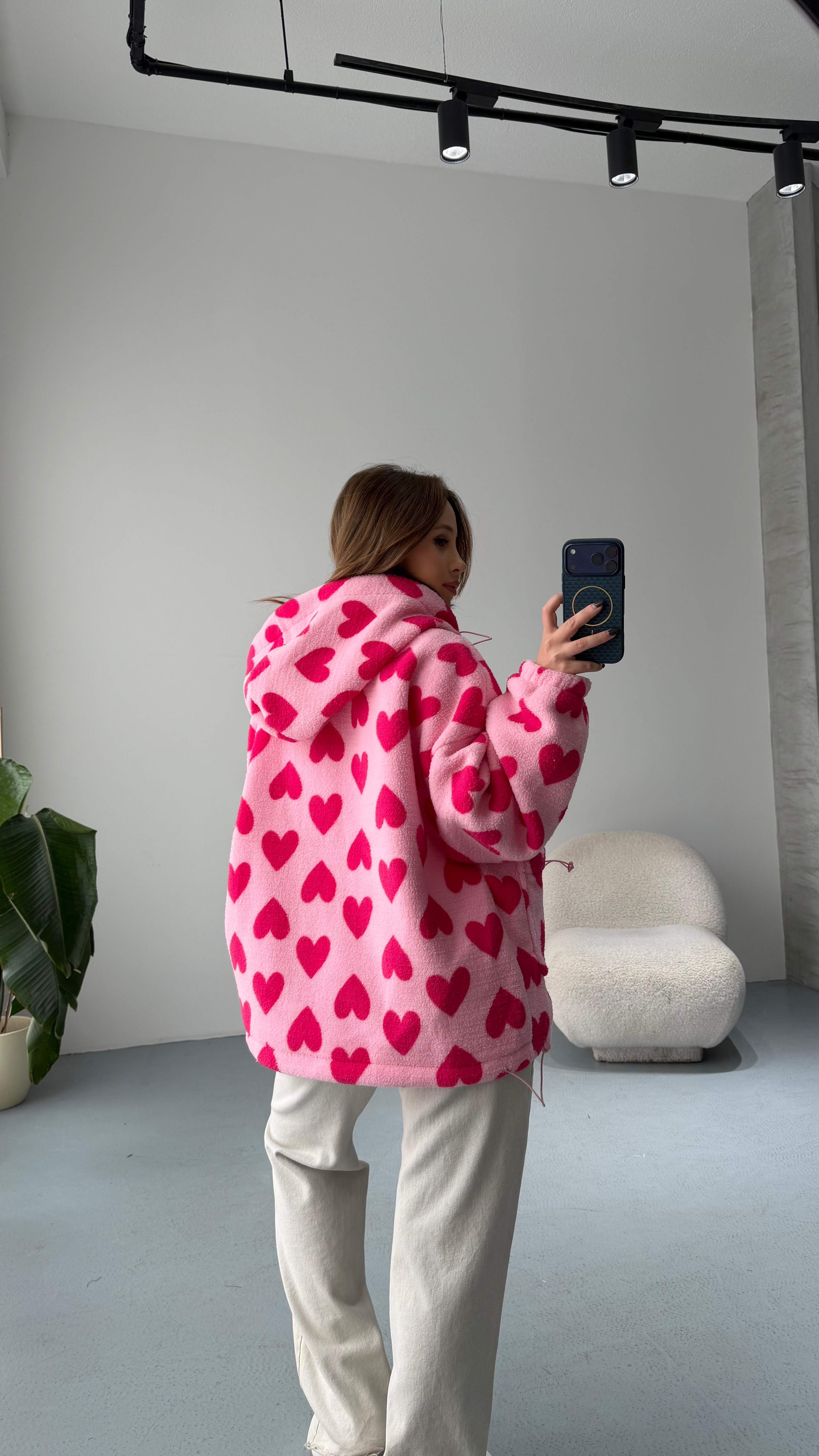 Heart Oversize Kapüşonlu Pembe Peluş Mont
