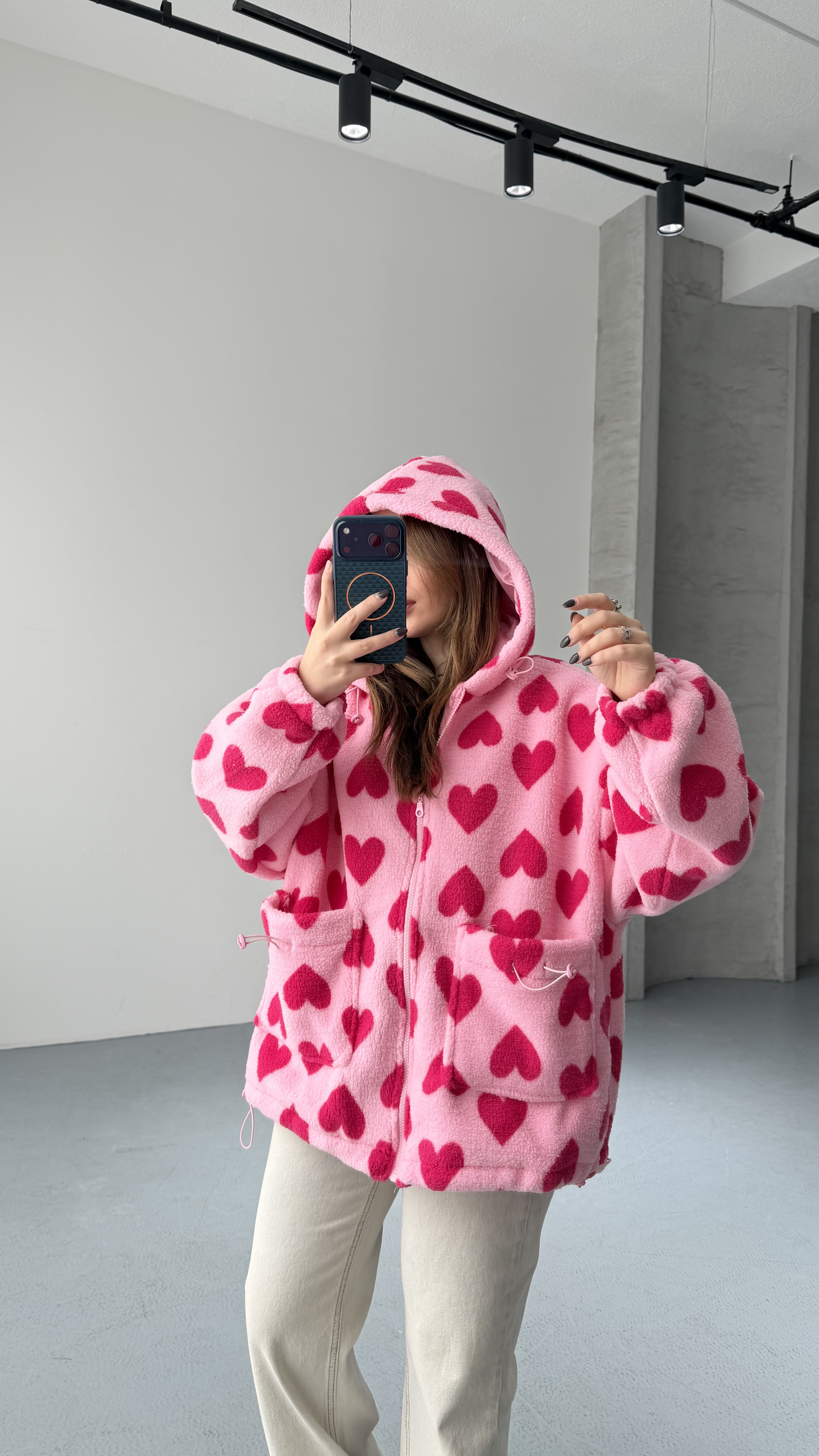 Heart Oversize Kapüşonlu Pembe Peluş Mont