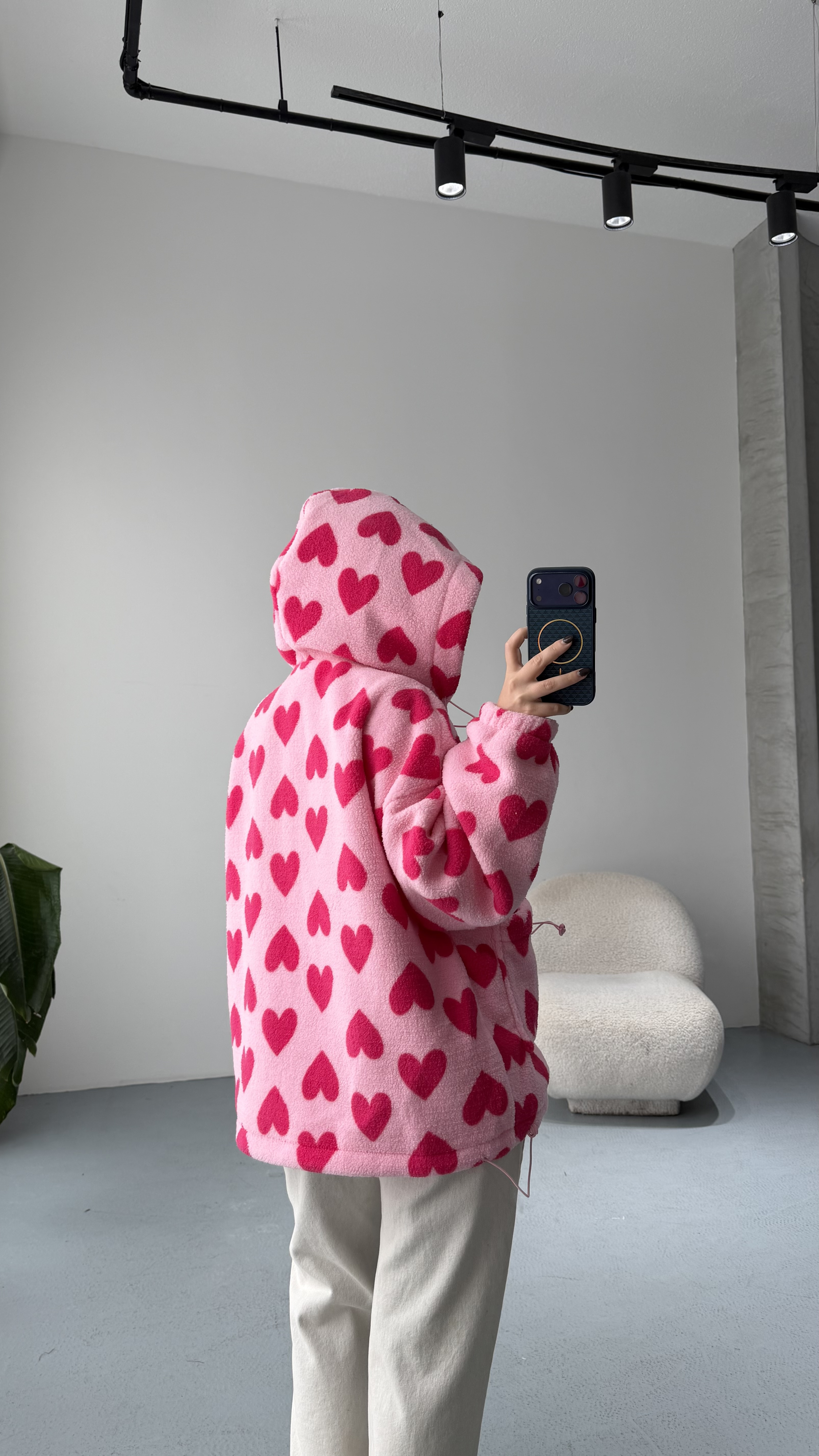 Heart Oversize Kapüşonlu Pembe Peluş Mont