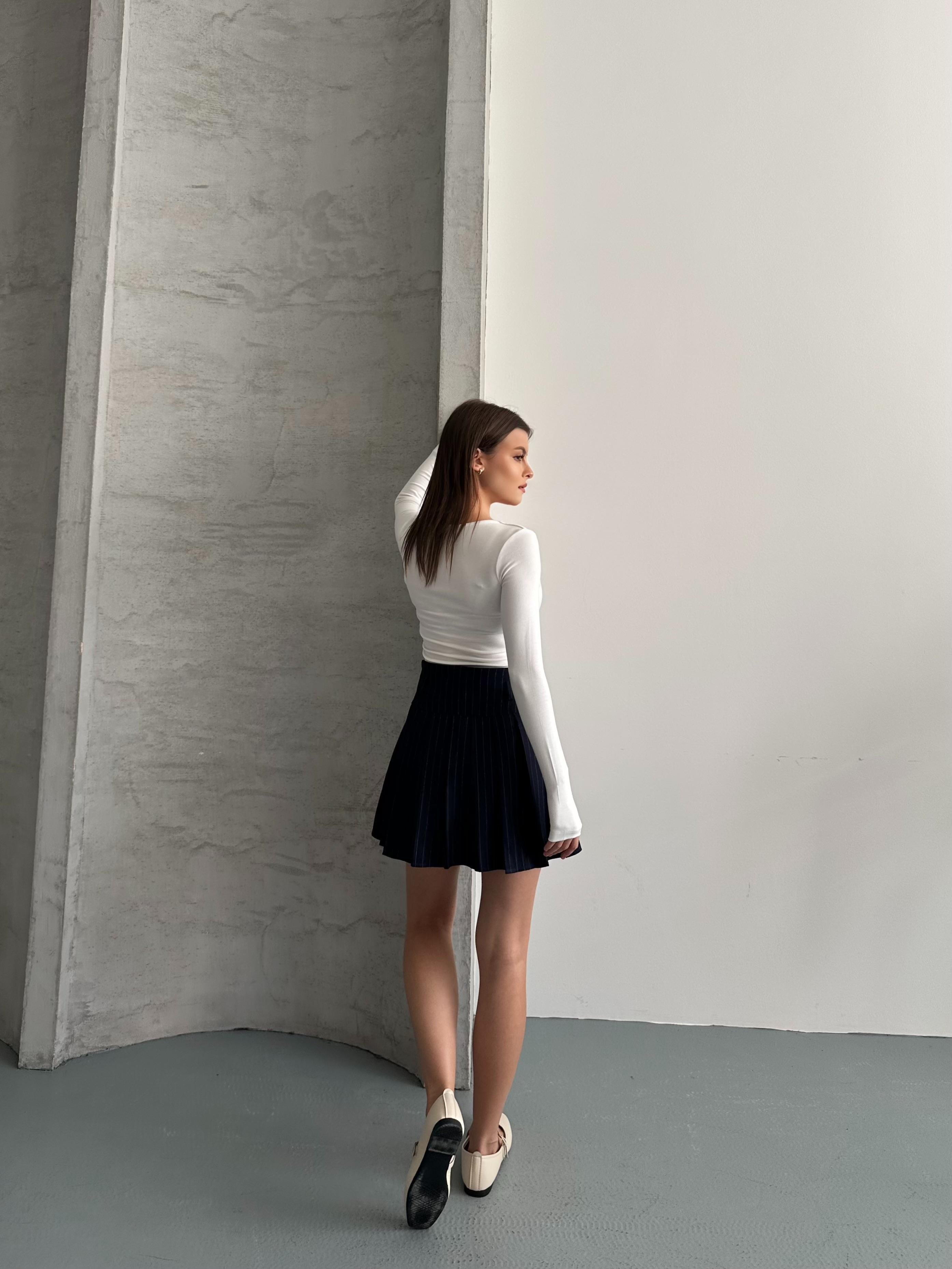 Kare Yaka Beyaz Bluz