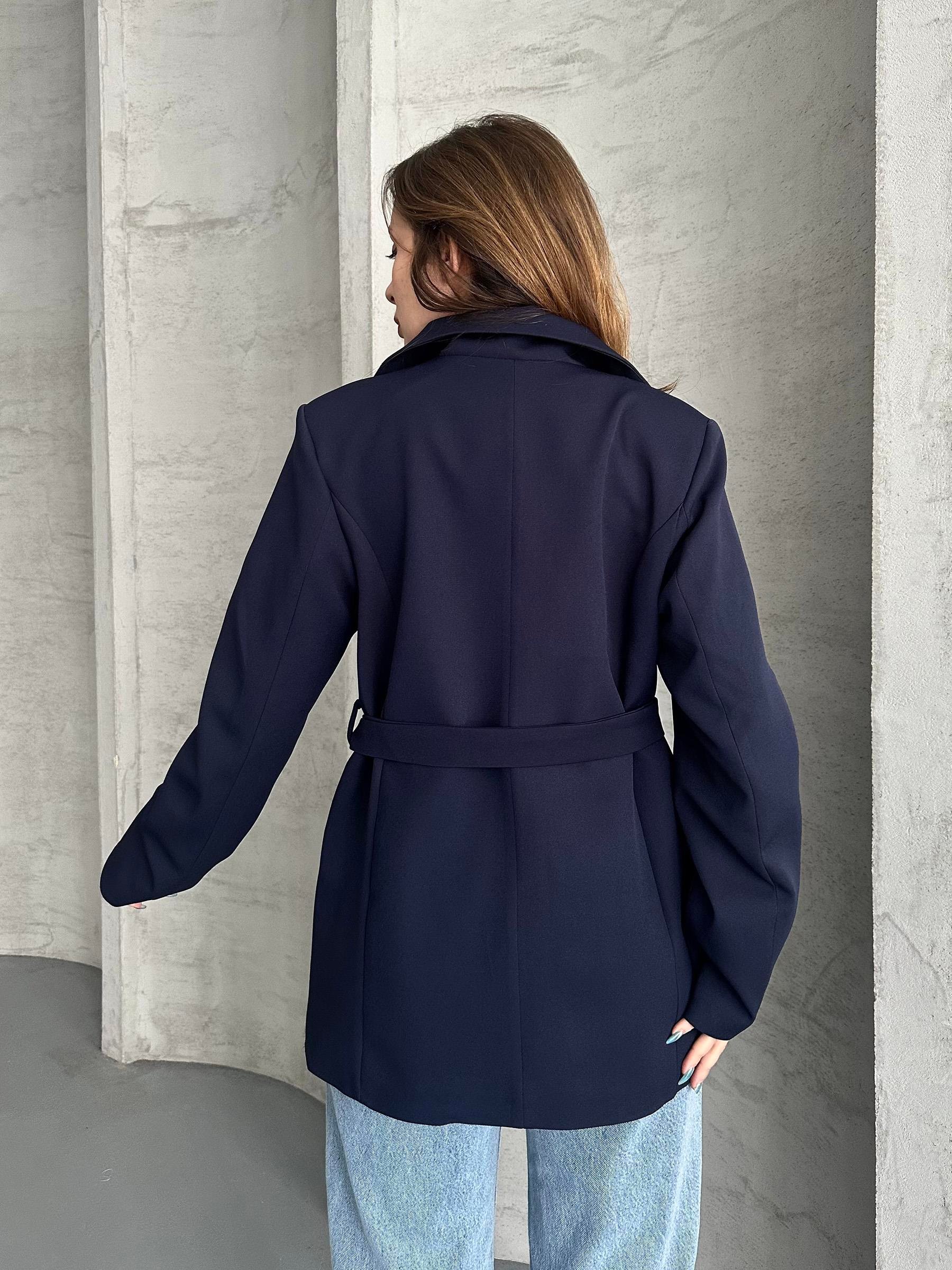 Kemer Detaylı Lacivert Blazer Ceket