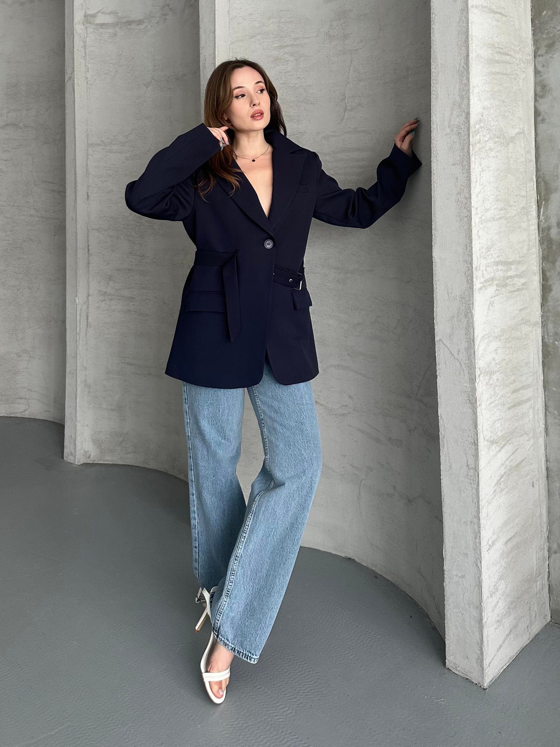 Kemer Detaylı Lacivert Blazer Ceket