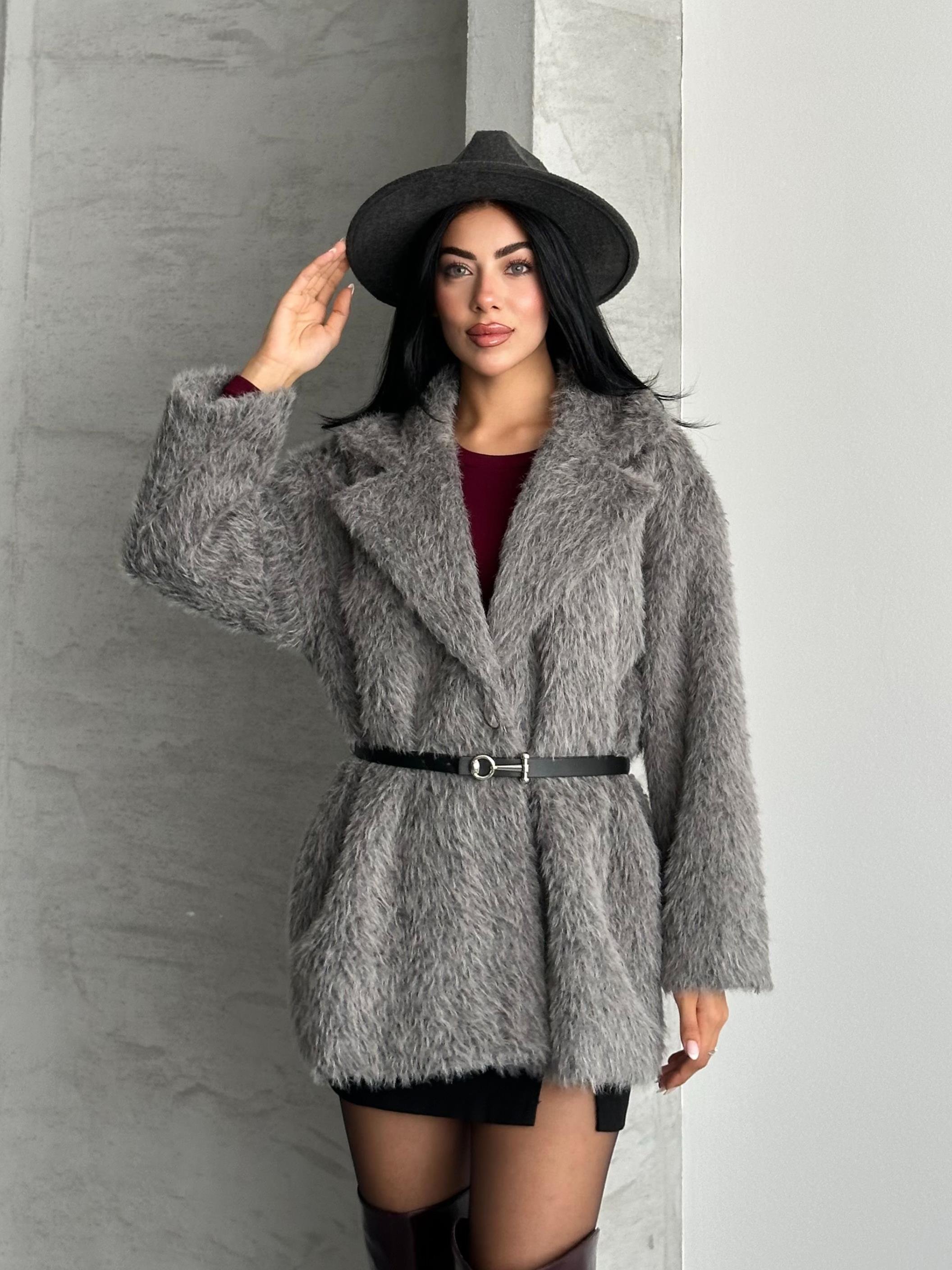 Kemerli Gri Tüylü Peluş Kaban