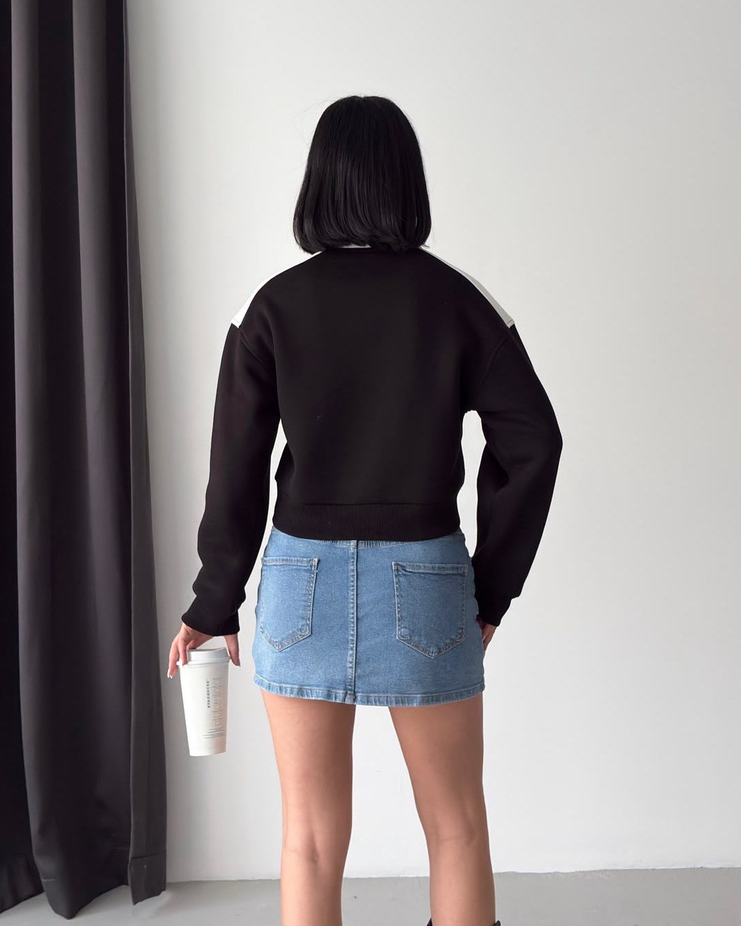 Manhattan Yarım Fermuarlı Crop Siyah Sweatshirt