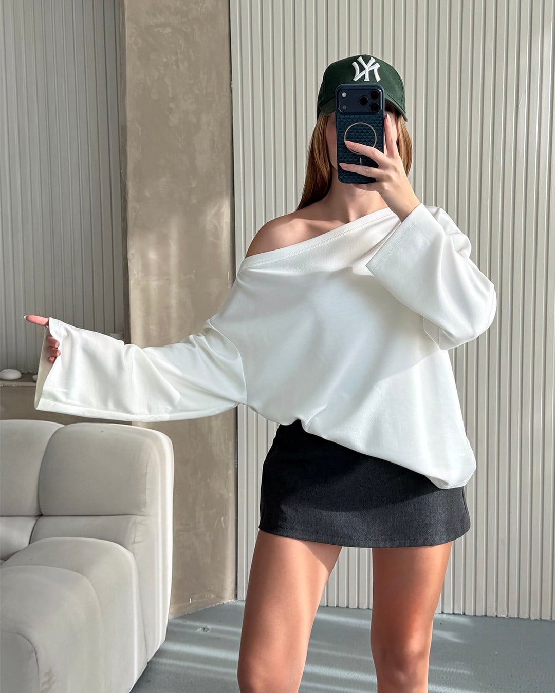 Mona Kayık Yaka Beyaz Sweatshirt
