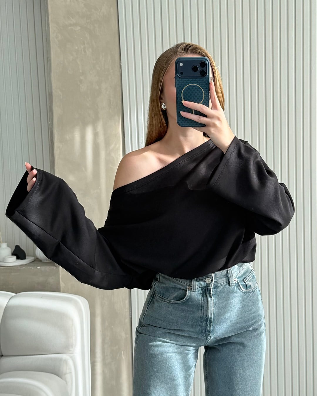 Mona Kayık Yaka Siyah Sweatshirt